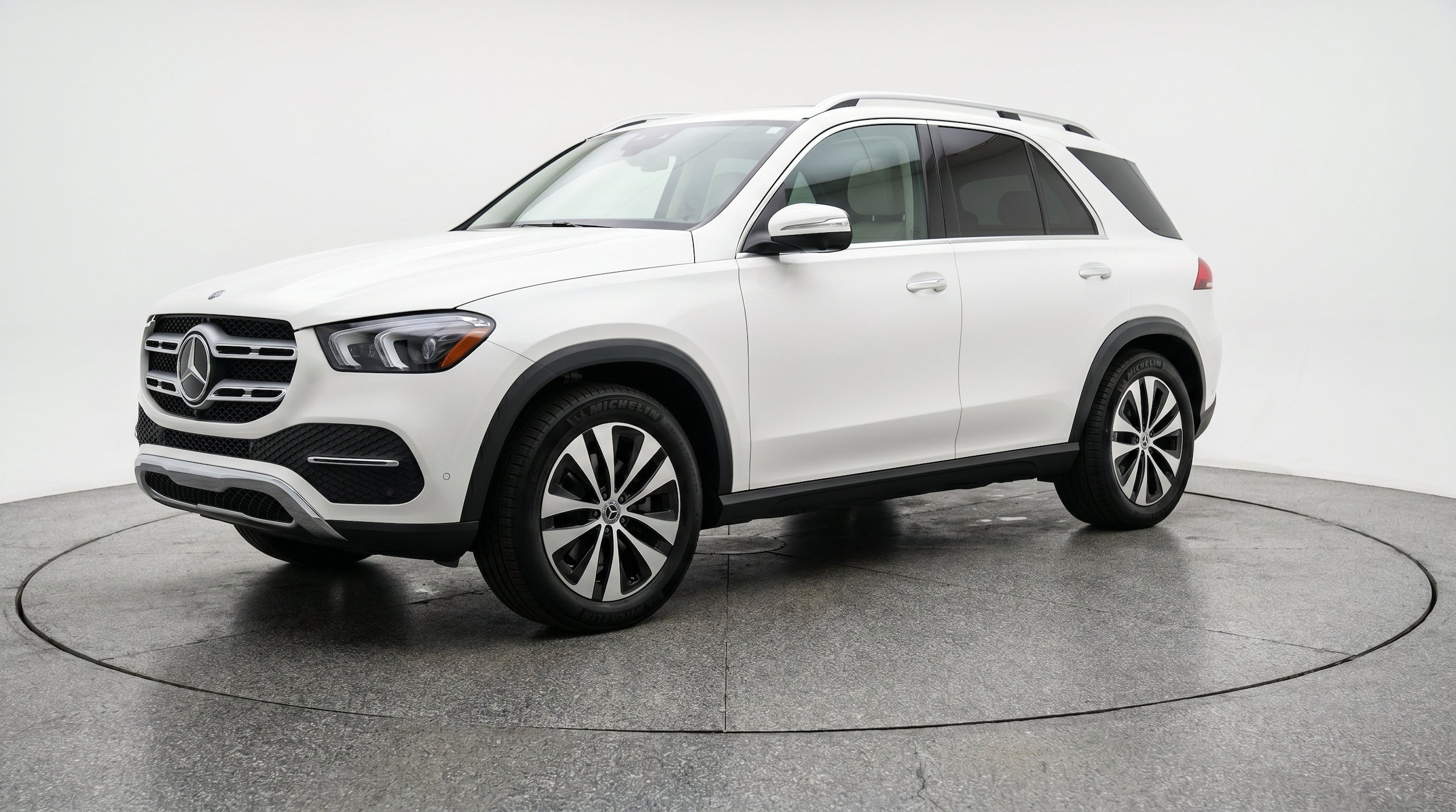 Thumbnail: 2026 Mercedes-Benz GLE - 3