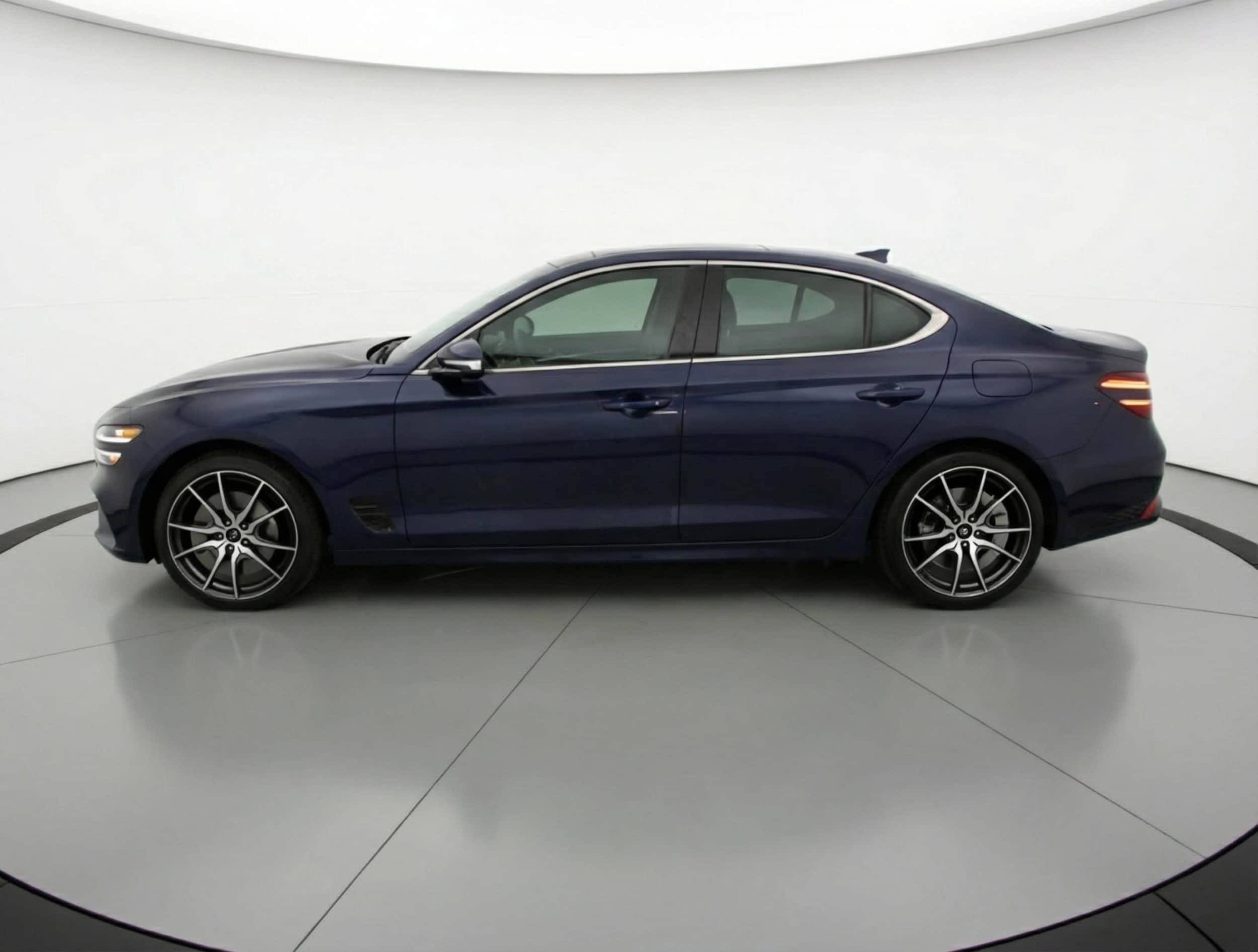 Thumbnail: 2025 Genesis G70 - 4