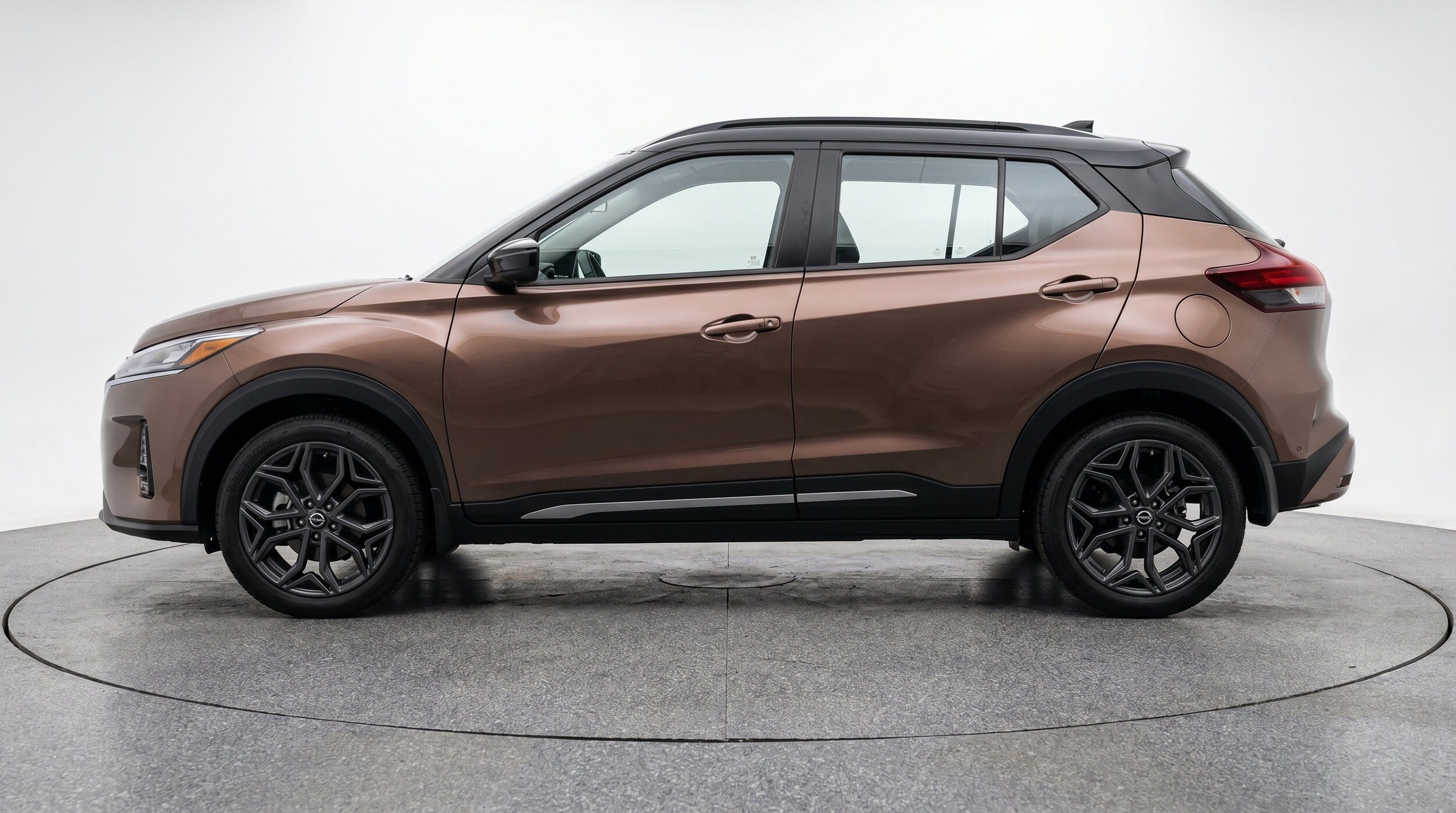 Thumbnail: 2026 Nissan Kicks - 5