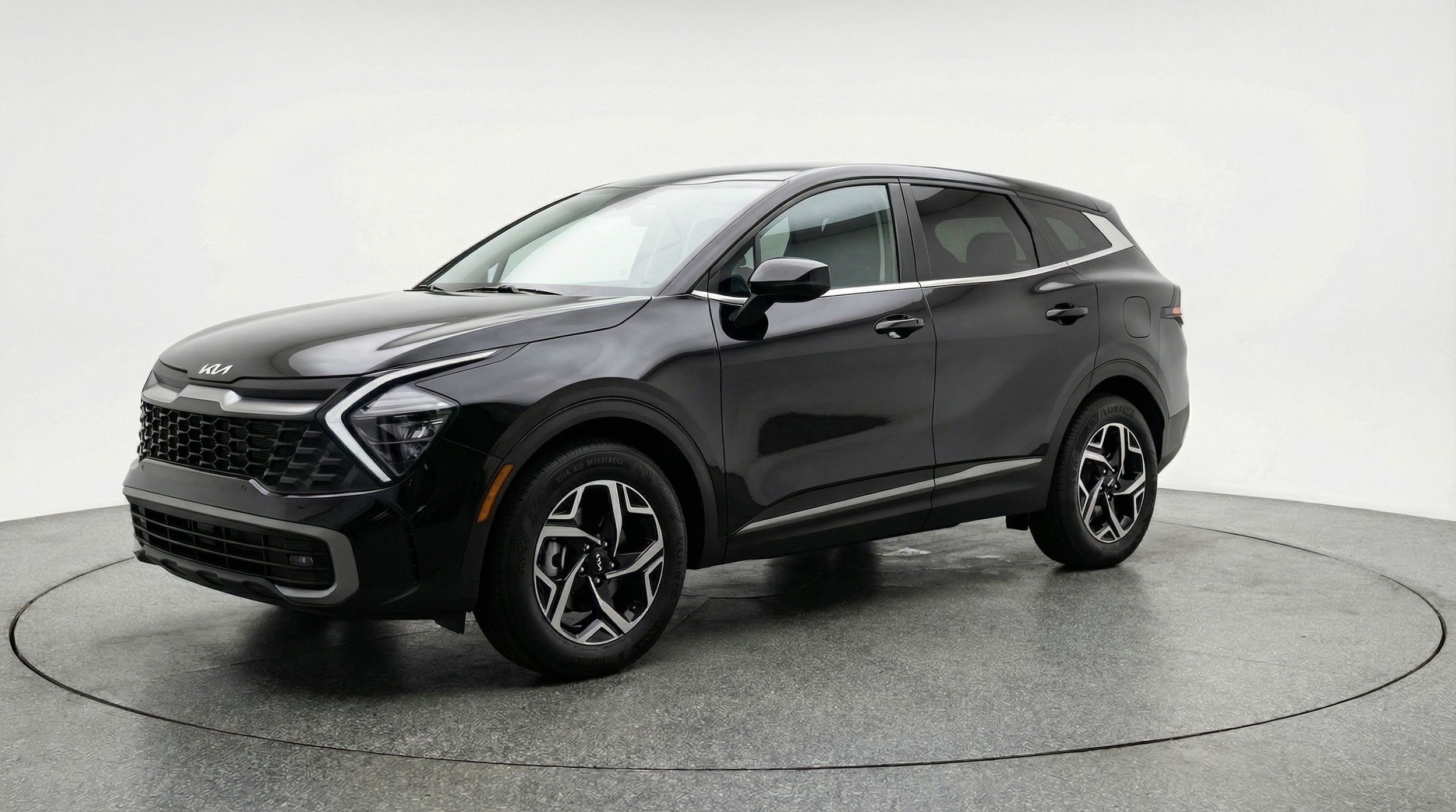 Thumbnail: 2025 Kia Sportage - 3