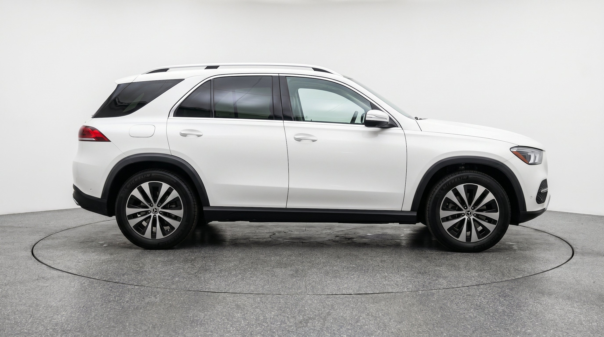 Thumbnail: 2026 Mercedes-Benz GLE - 11