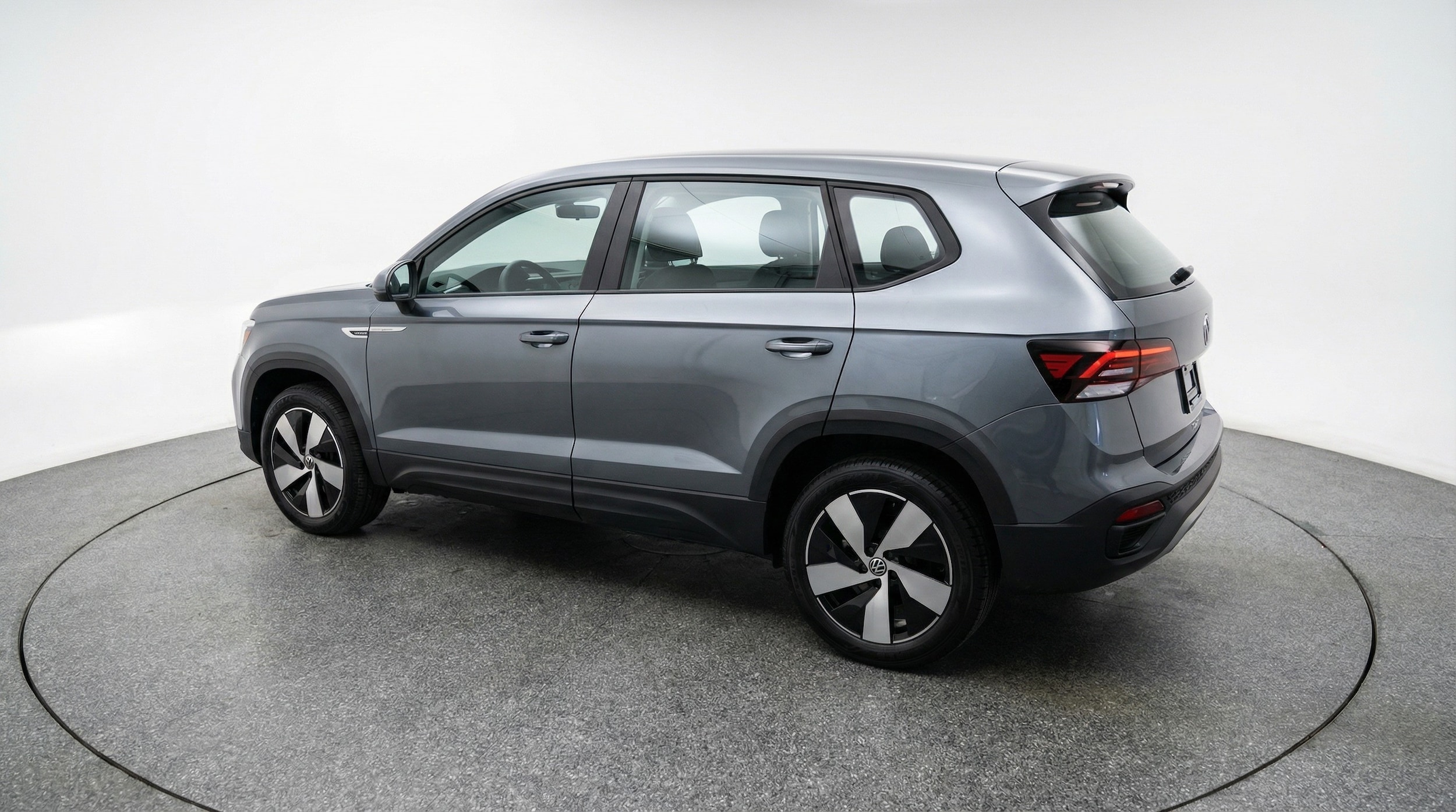 Thumbnail: 2025 Volkswagen Taos - 5