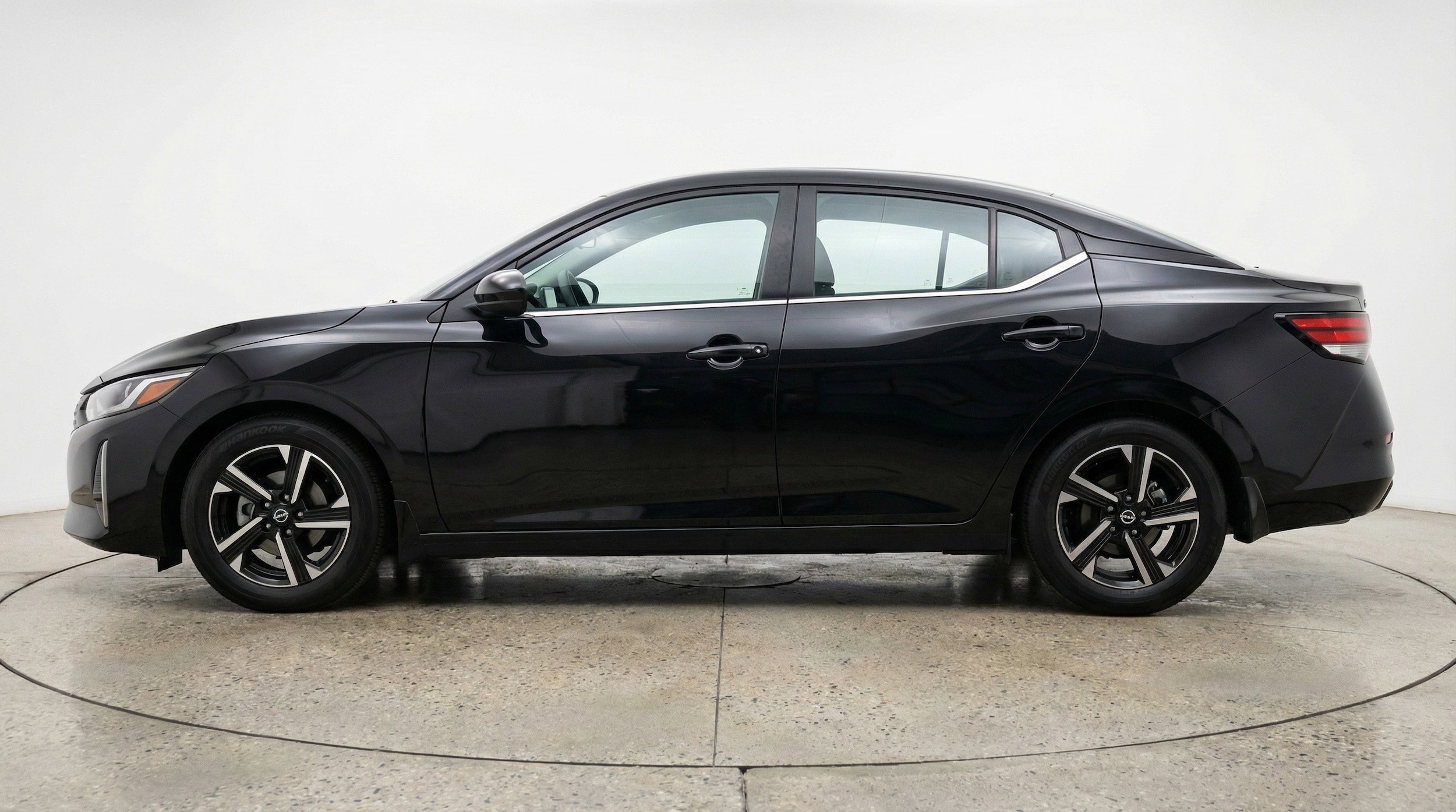 Thumbnail: 2025 Nissan Sentra - 5