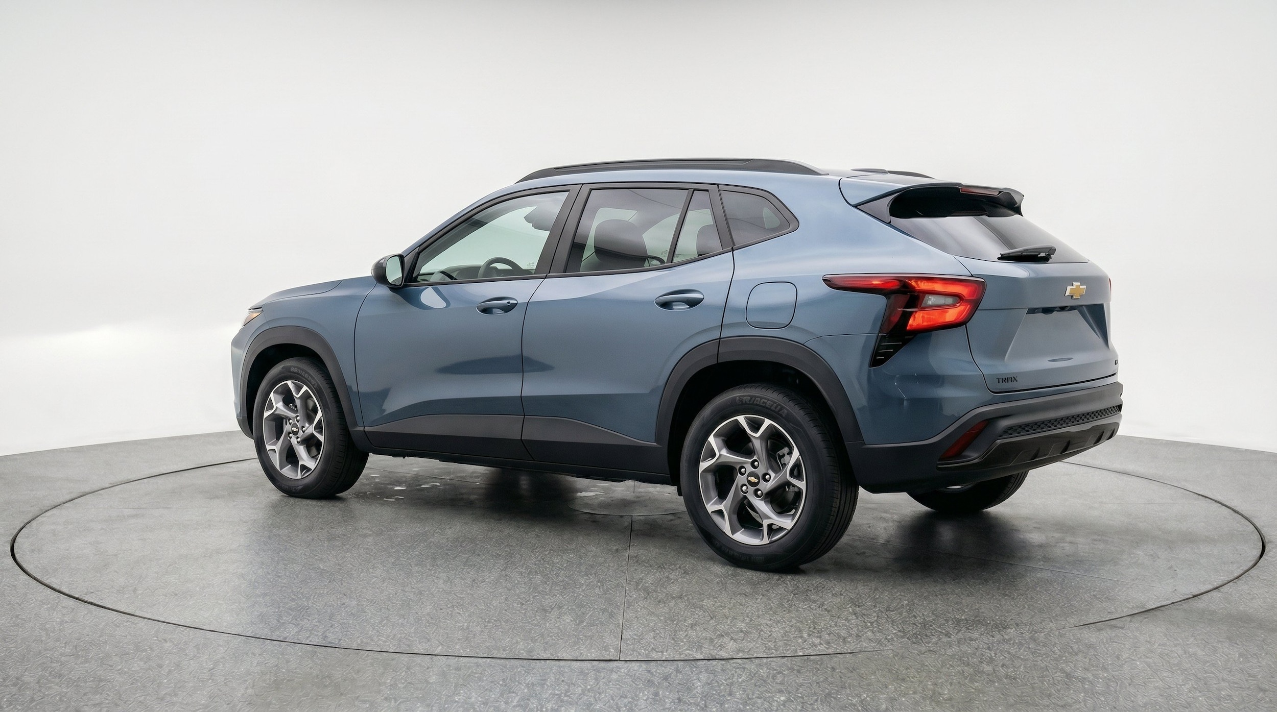 Thumbnail: 2025 Chevrolet Trax - 6