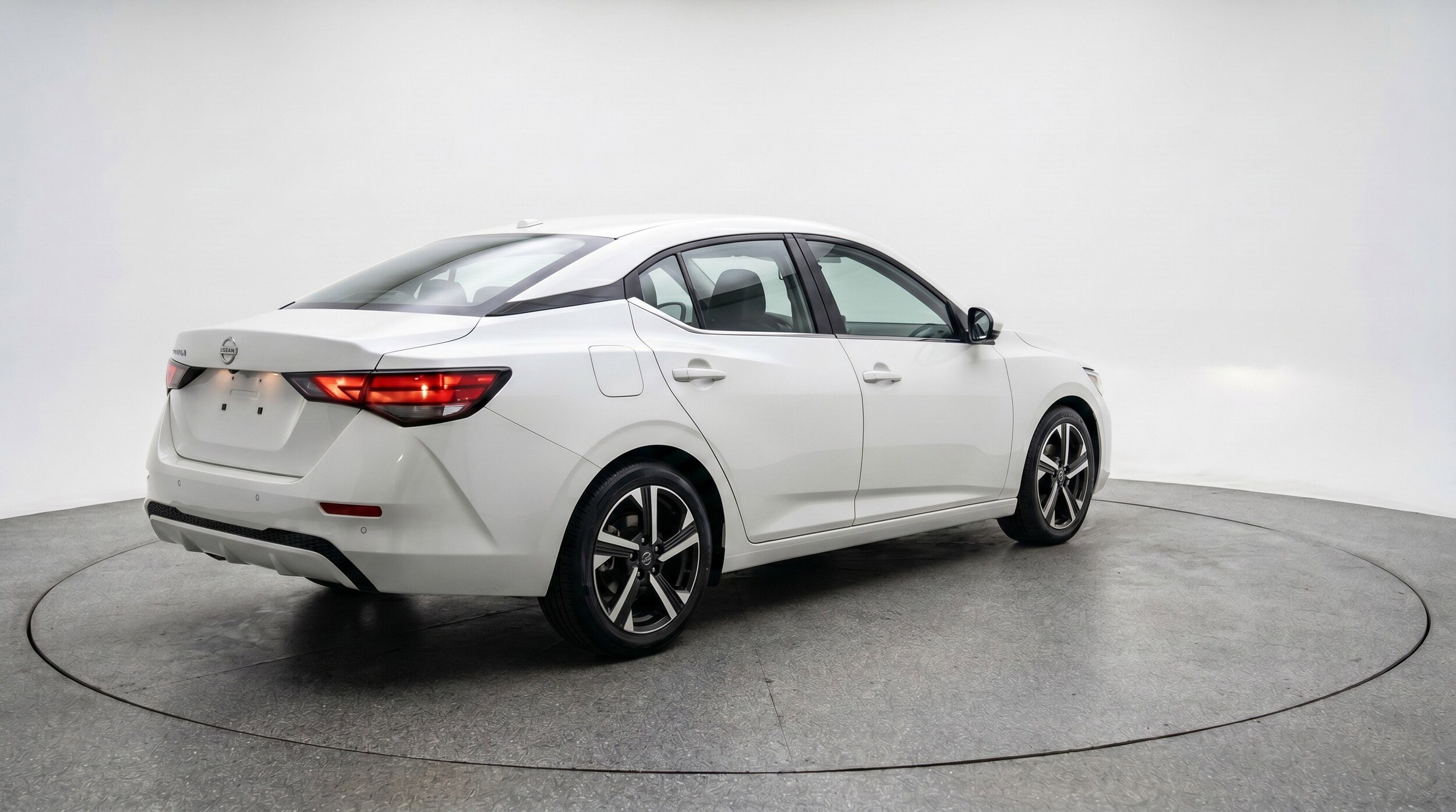 Thumbnail: 2025 Nissan Sentra - 9