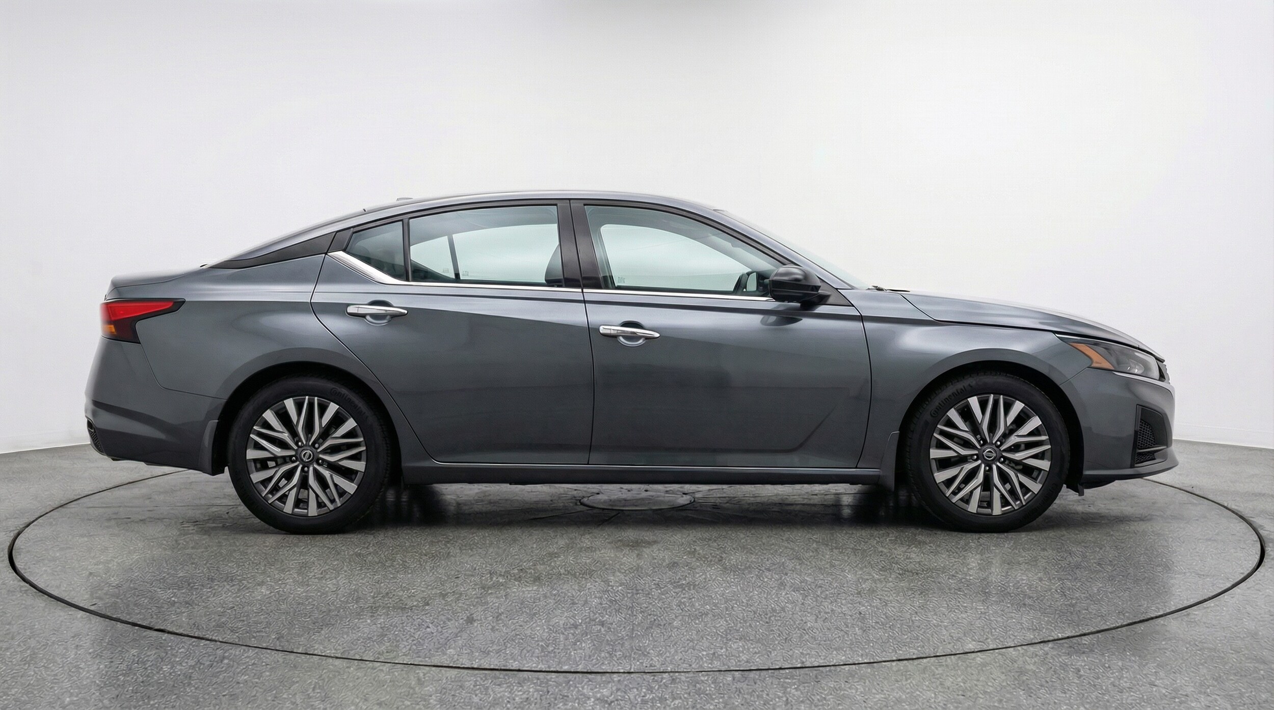 Thumbnail: 2025 Nissan Altima - 8