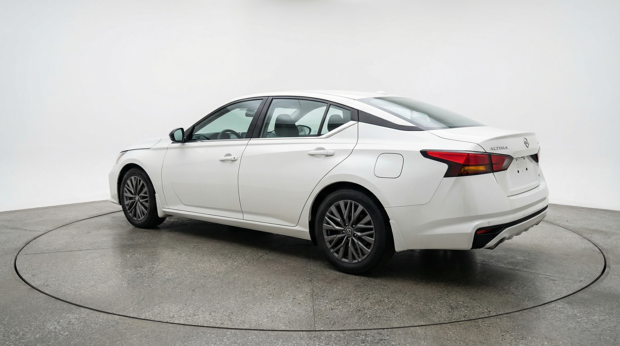 Thumbnail: 2025 Nissan Altima - 5