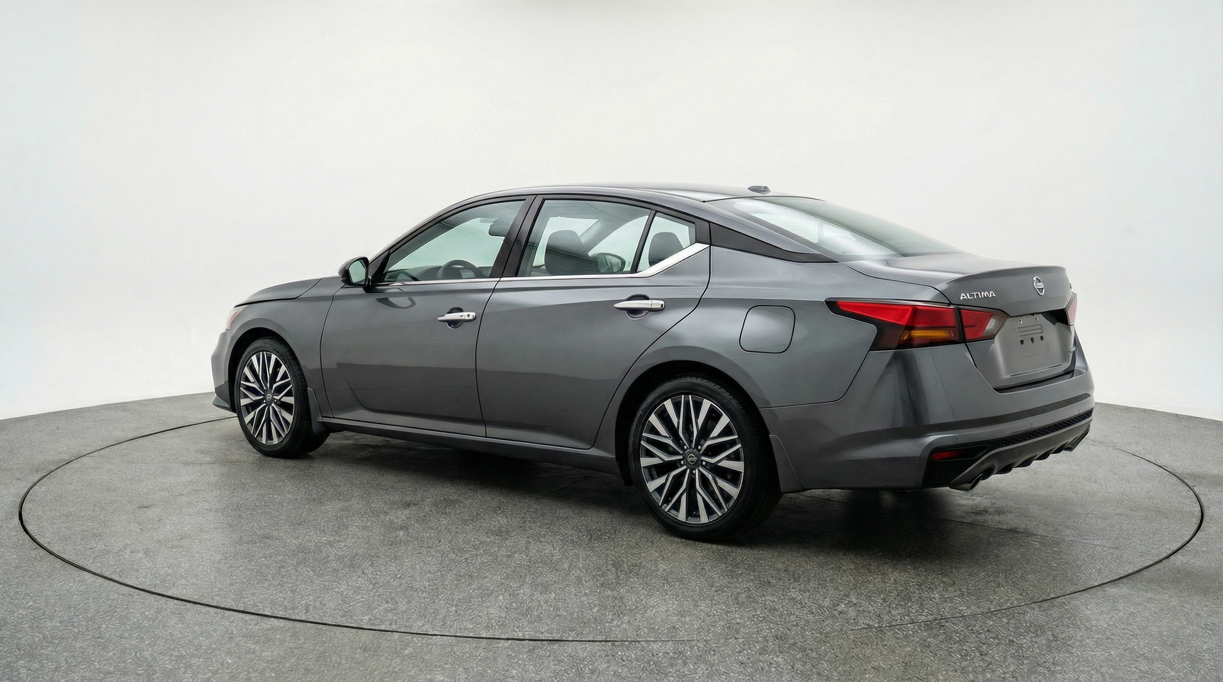 Thumbnail: 2025 Nissan Altima - 5