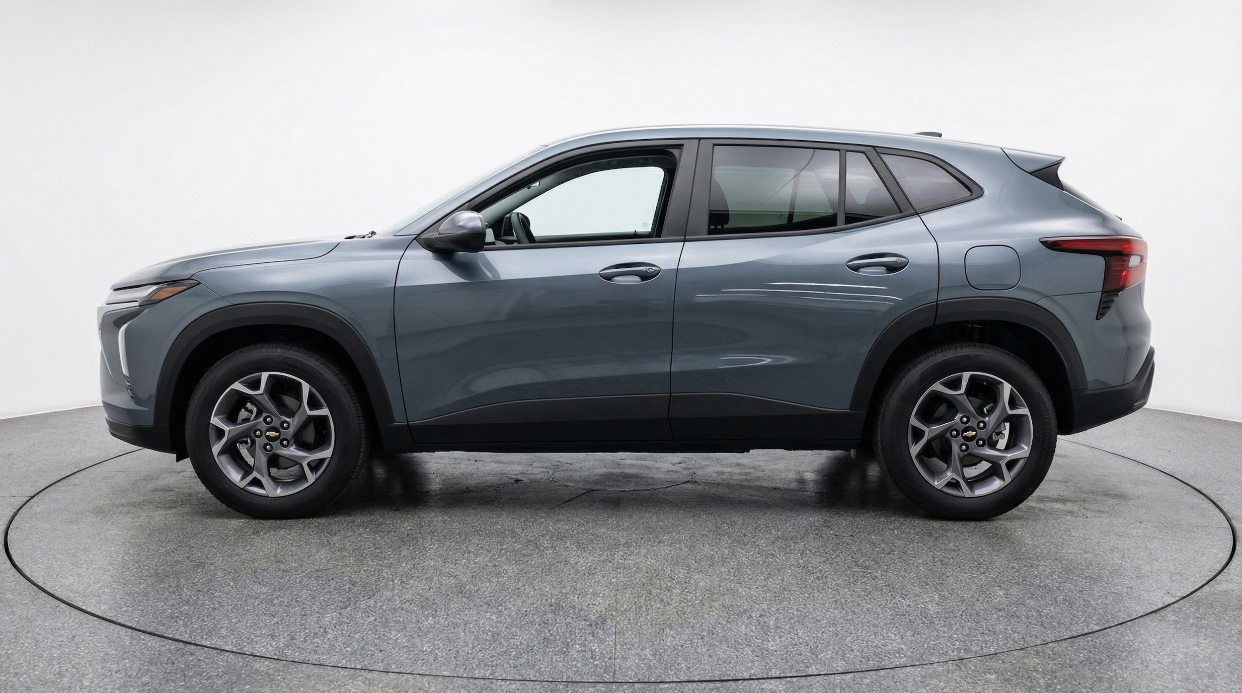 Thumbnail: 2025 Chevrolet Trax - 5