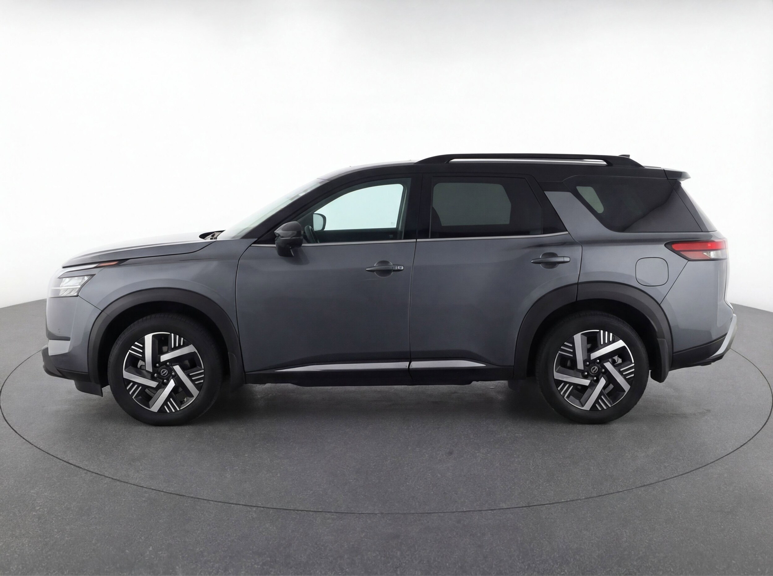 Thumbnail: 2025 Nissan Kicks - 5