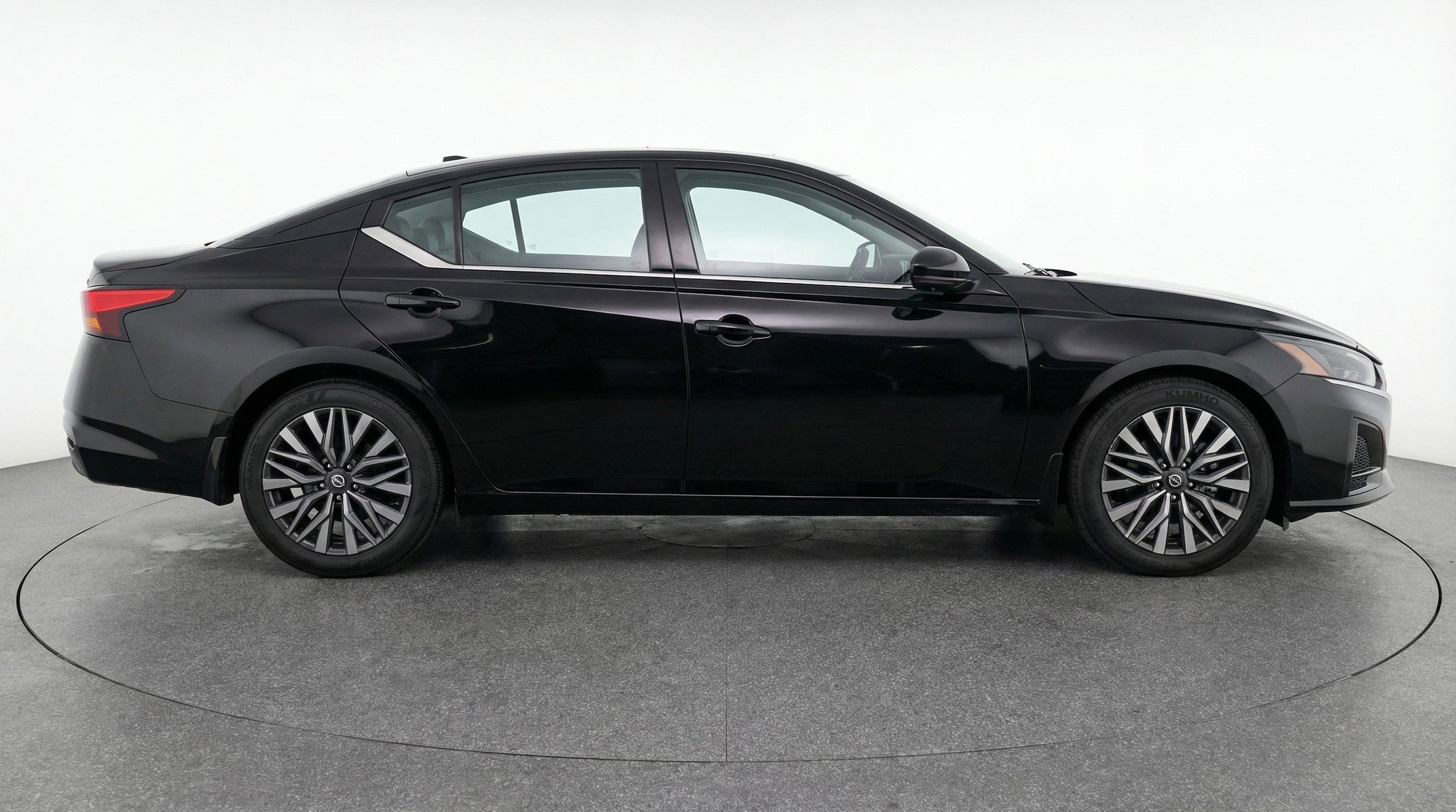 Thumbnail: 2025 Nissan Altima - 11