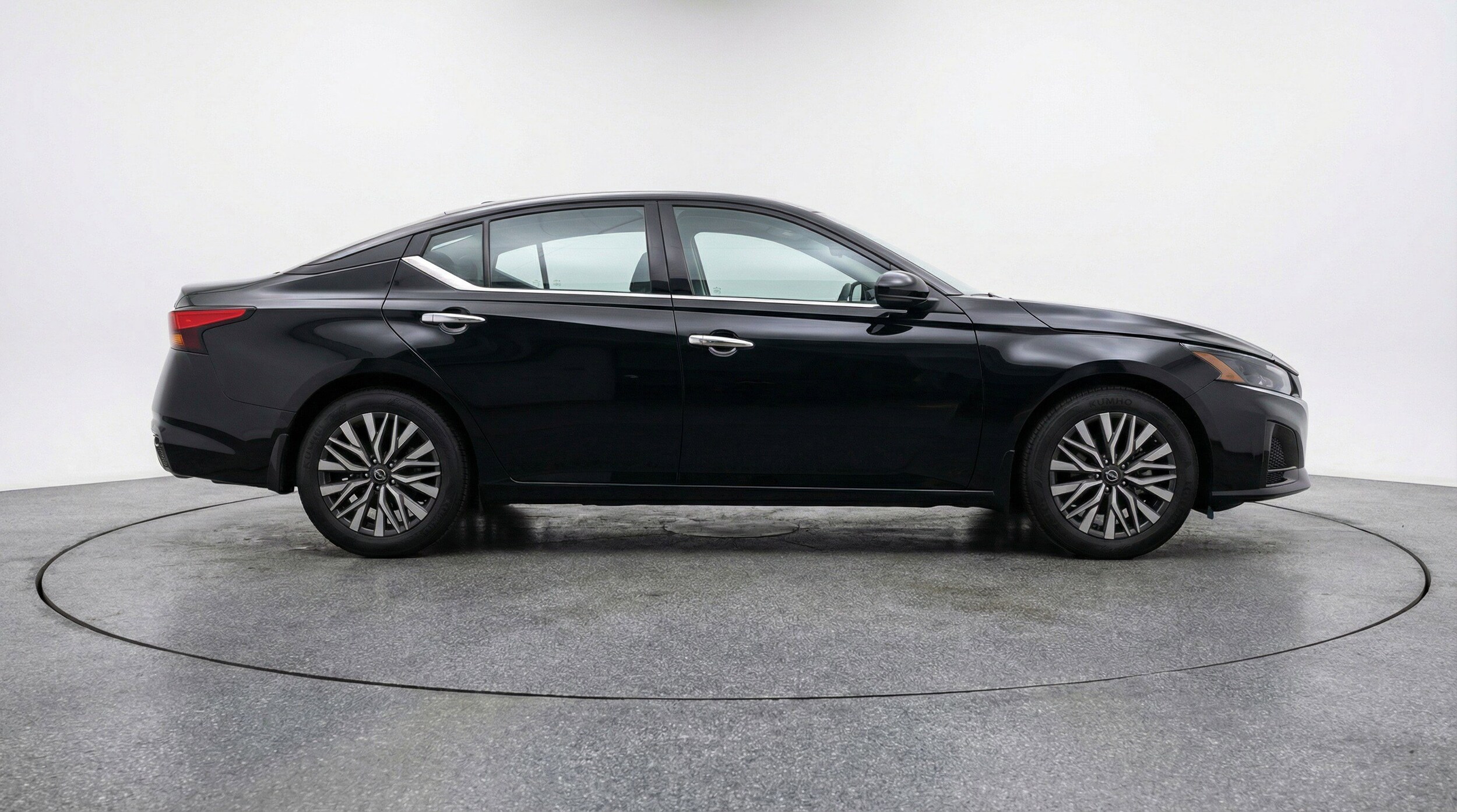 Thumbnail: 2025 Nissan Altima - 11