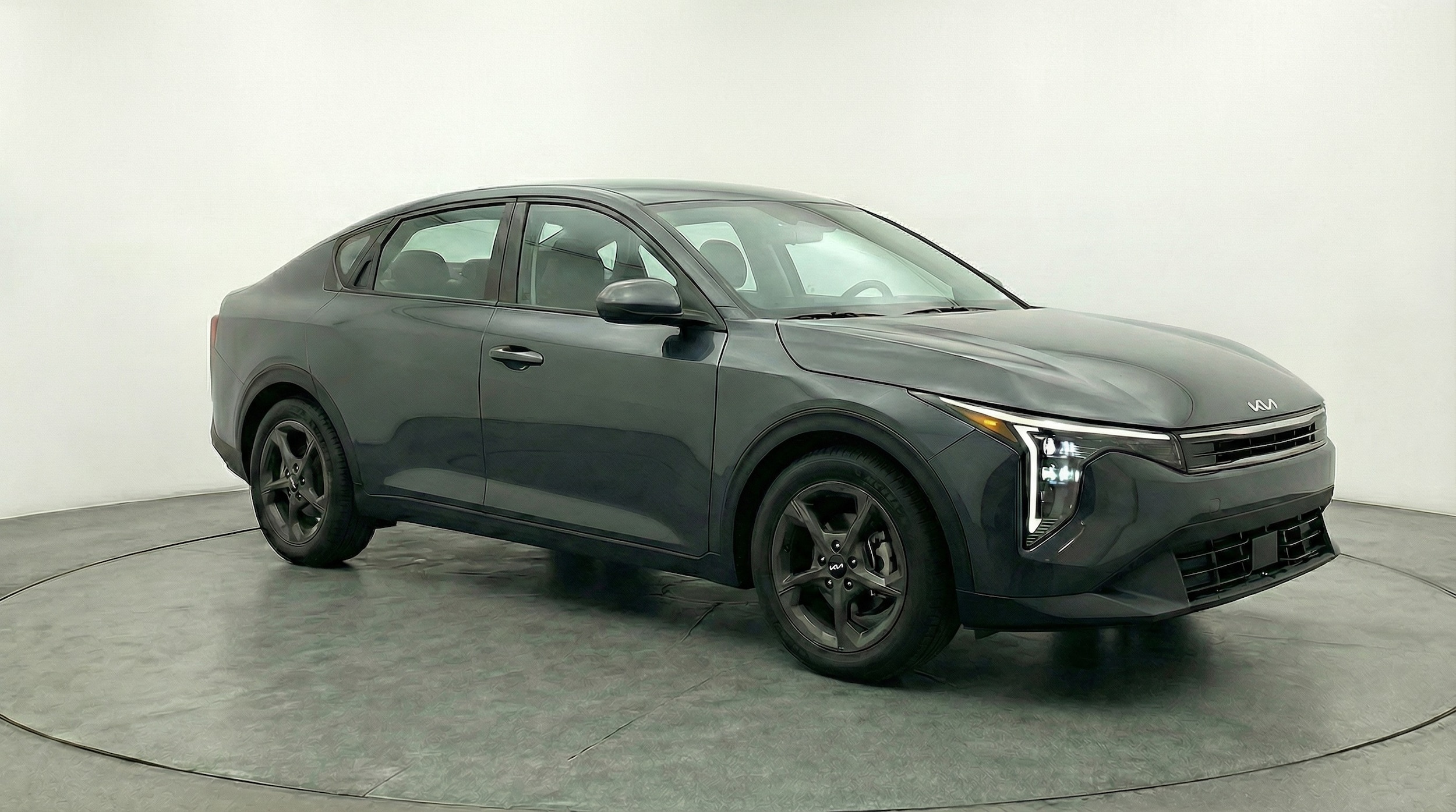 Thumbnail: 2025 Kia K4 - 1