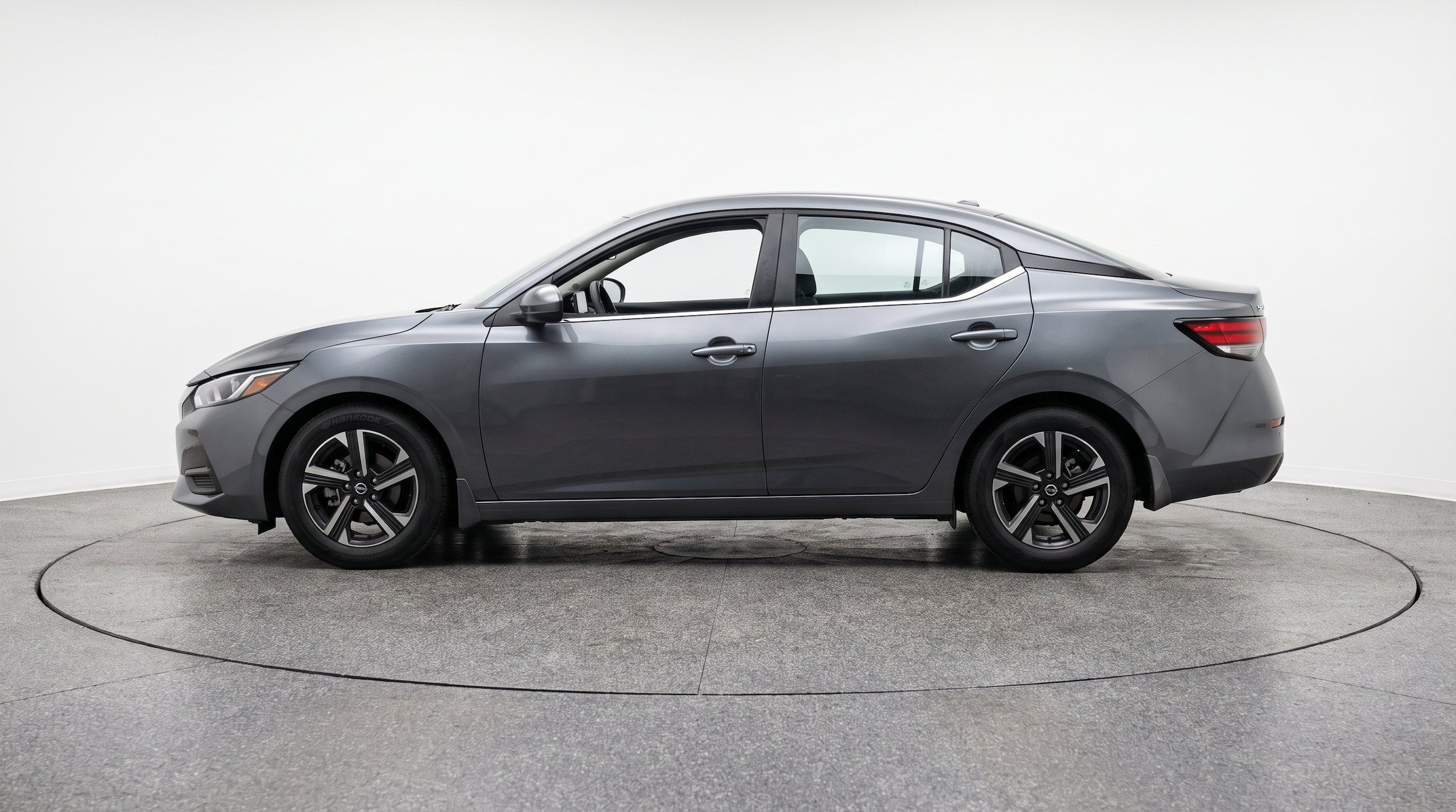 Thumbnail: 2025 Nissan Sentra - 5