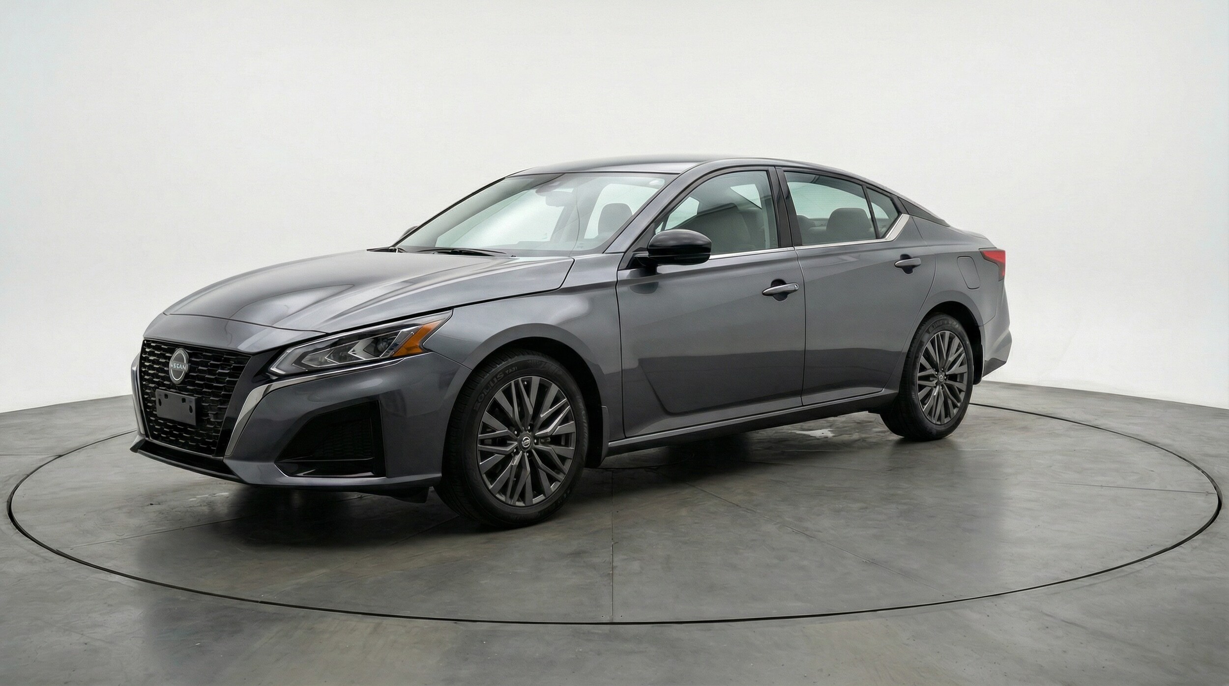 Thumbnail: 2025 Nissan Altima - 3