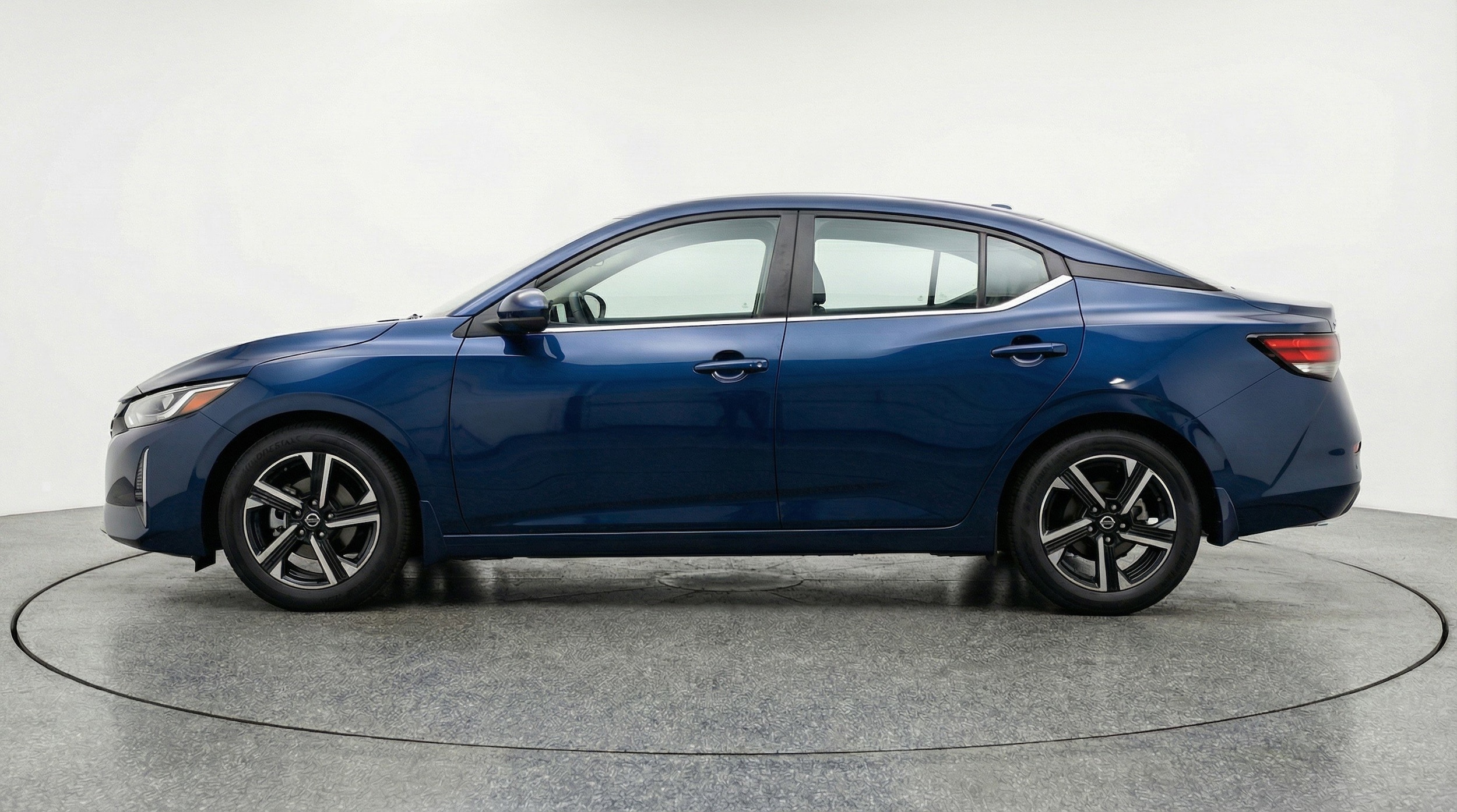 Thumbnail: 2025 Nissan Sentra - 5