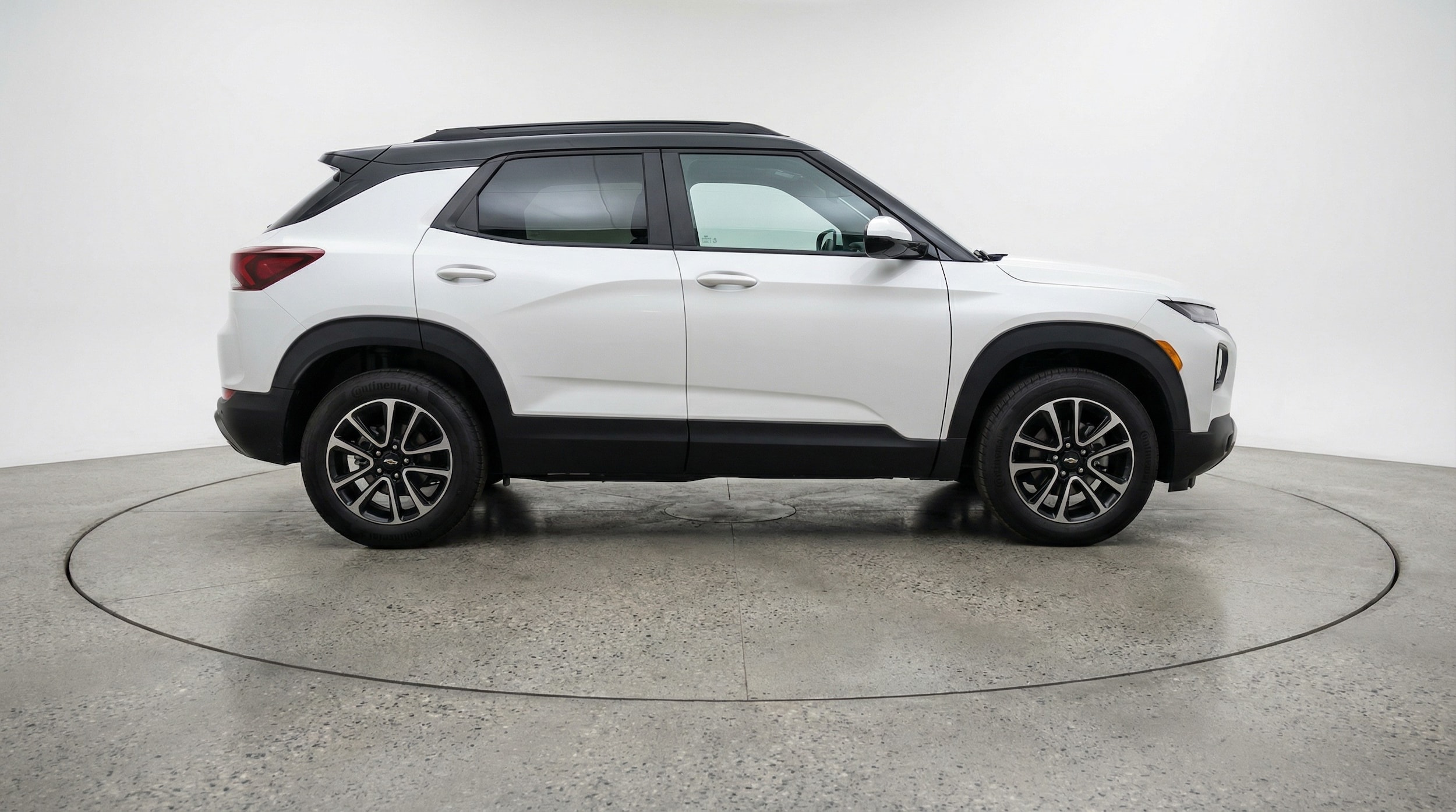 Thumbnail: 2025 Chevrolet TrailBlazer - 8