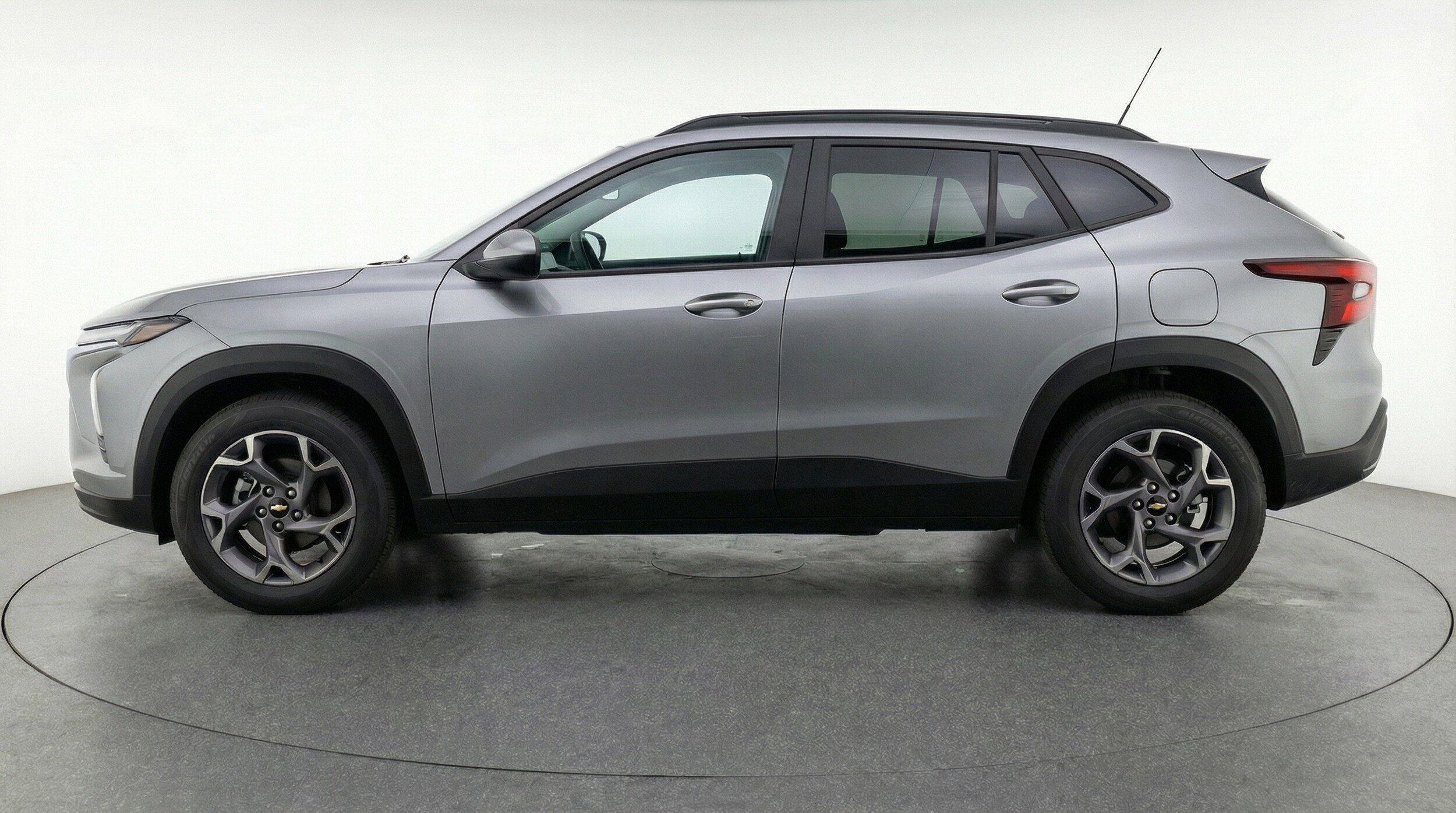 Thumbnail: 2025 Chevrolet Trax - 5