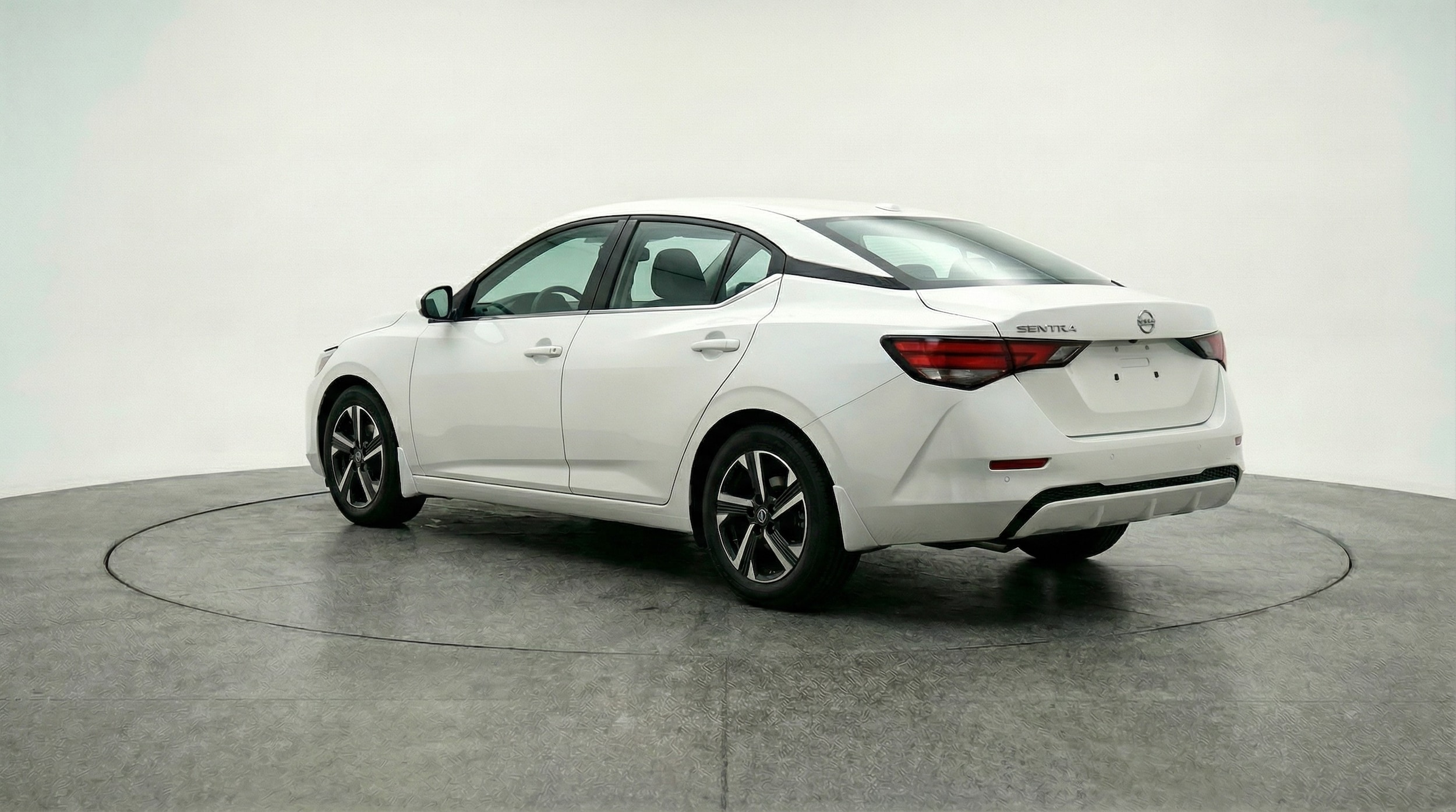 Thumbnail: 2025 Nissan Sentra - 5