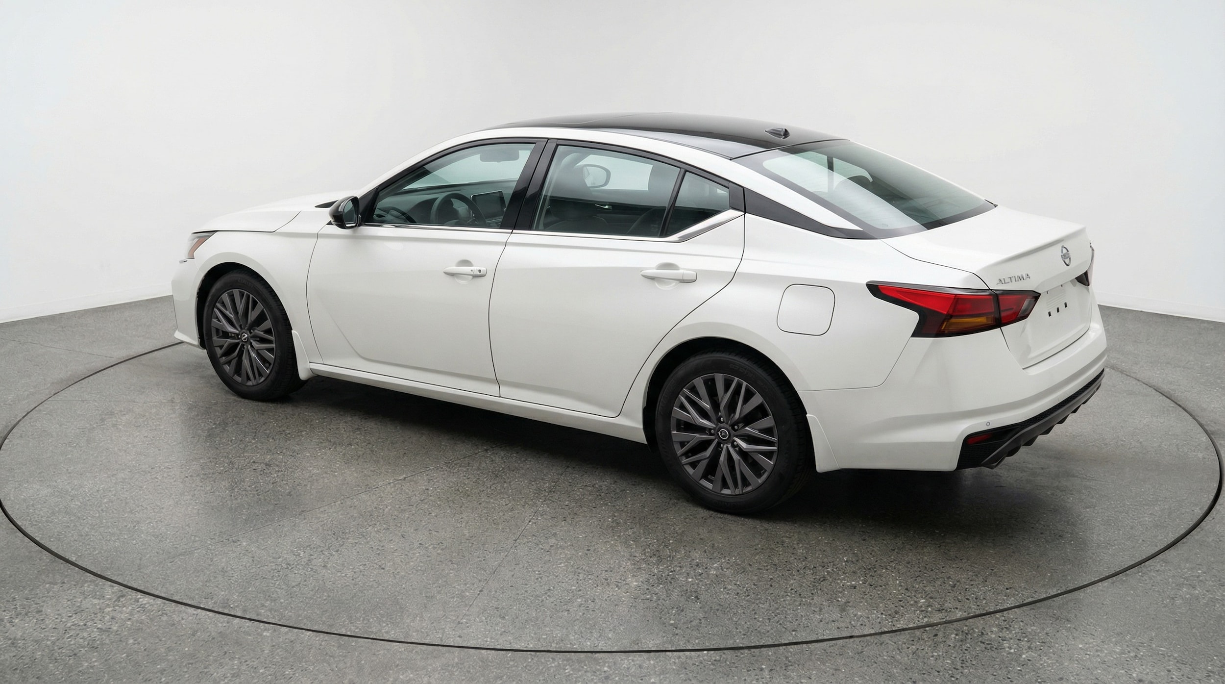 Thumbnail: 2025 Nissan Altima - 5