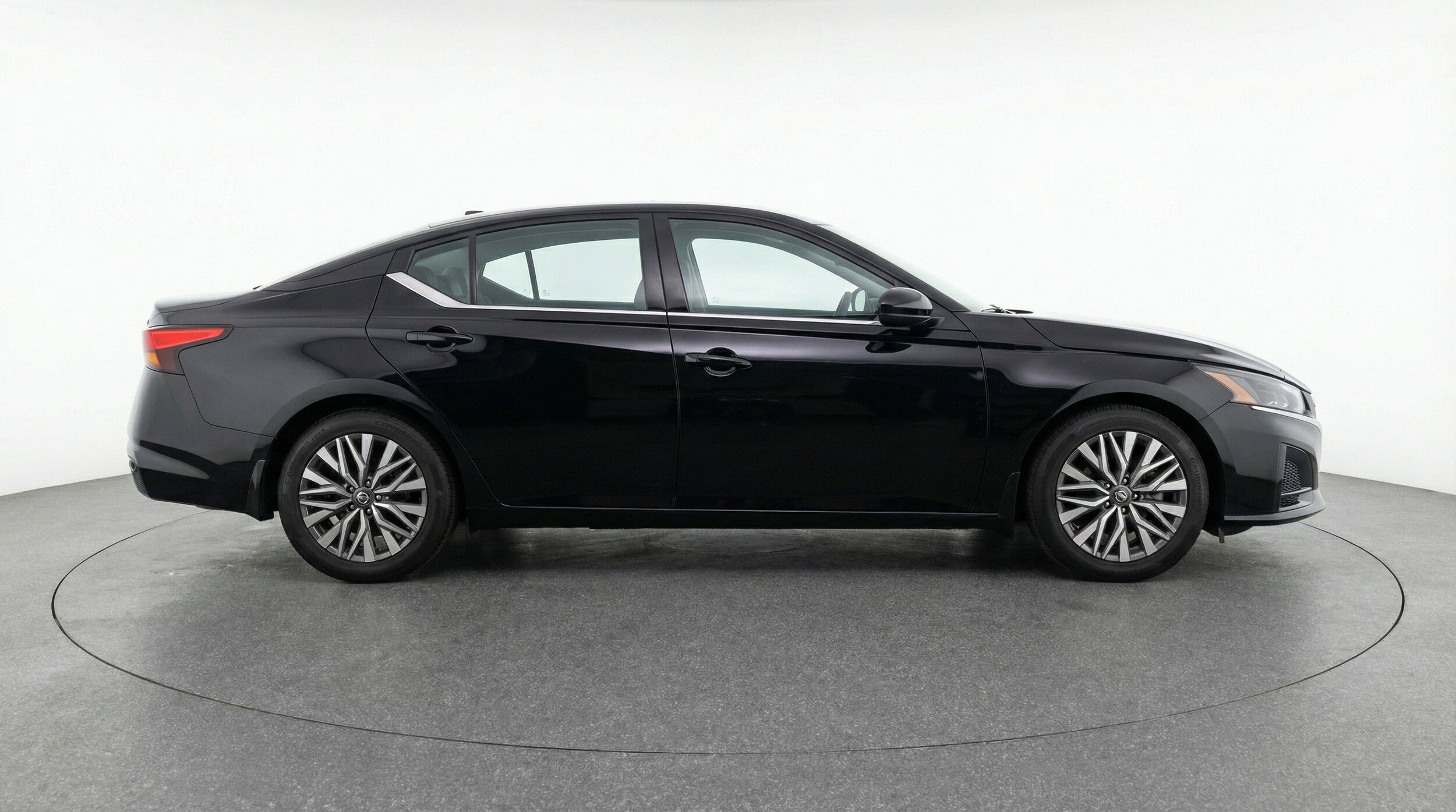 Thumbnail: 2025 Nissan Altima - 11