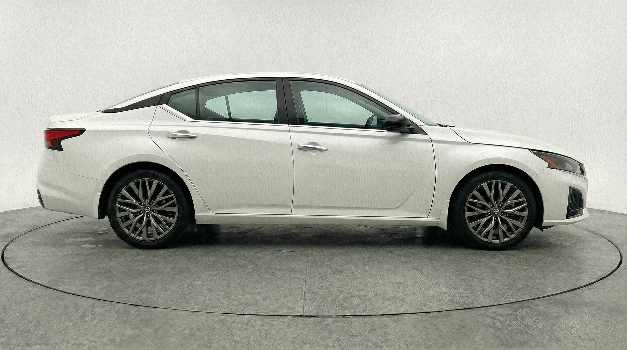Thumbnail: 2025 Nissan Altima - 11