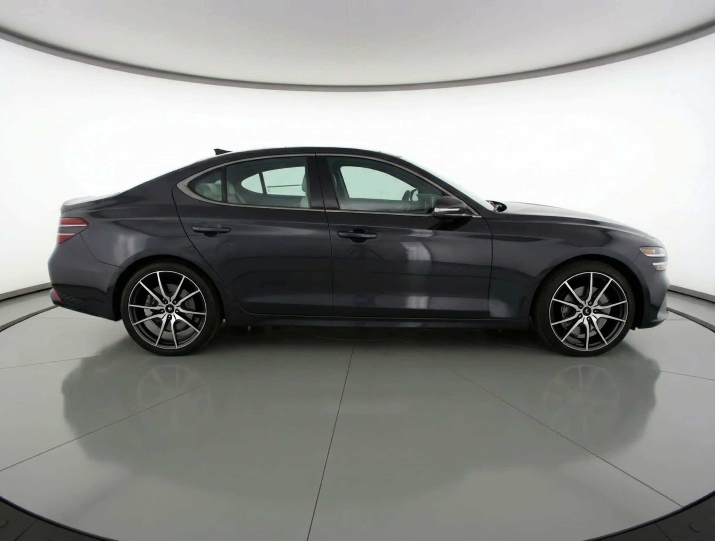 Thumbnail: 2025 Genesis G70 - 8