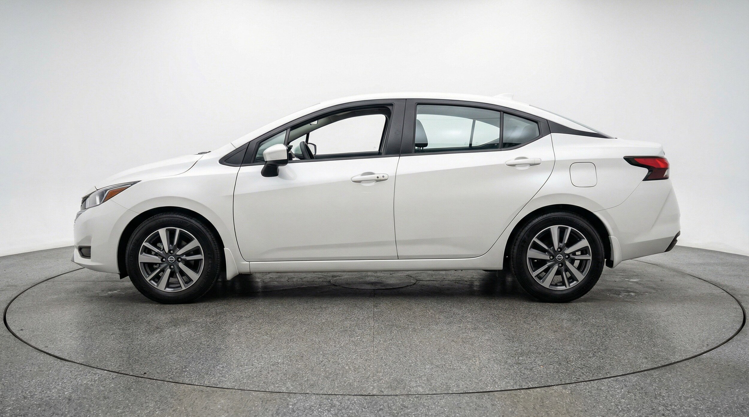 Thumbnail: 2025 Nissan Versa - 5