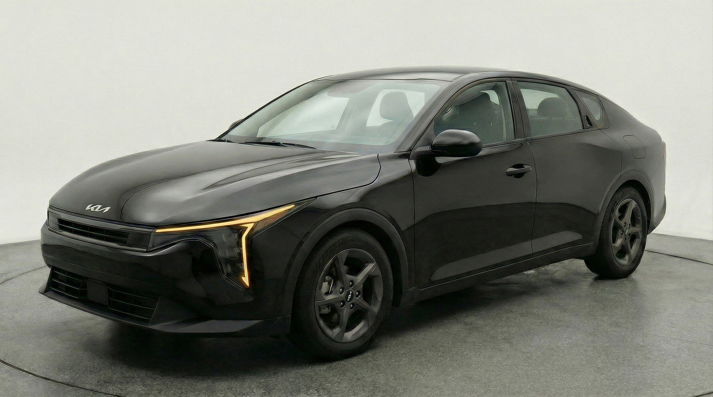 Thumbnail: 2025 Kia K4 - 3