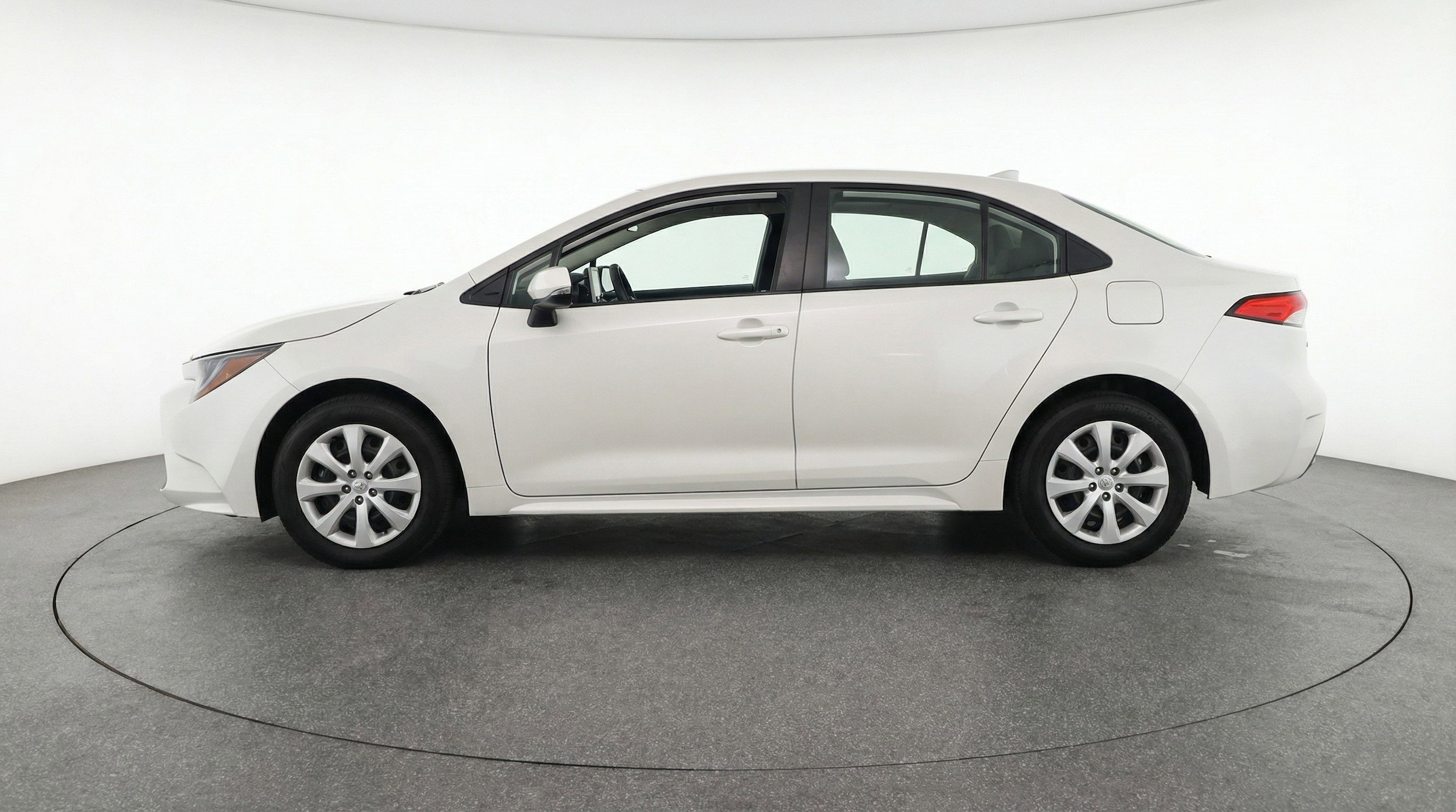 Thumbnail: 2025 Toyota Corolla - 5