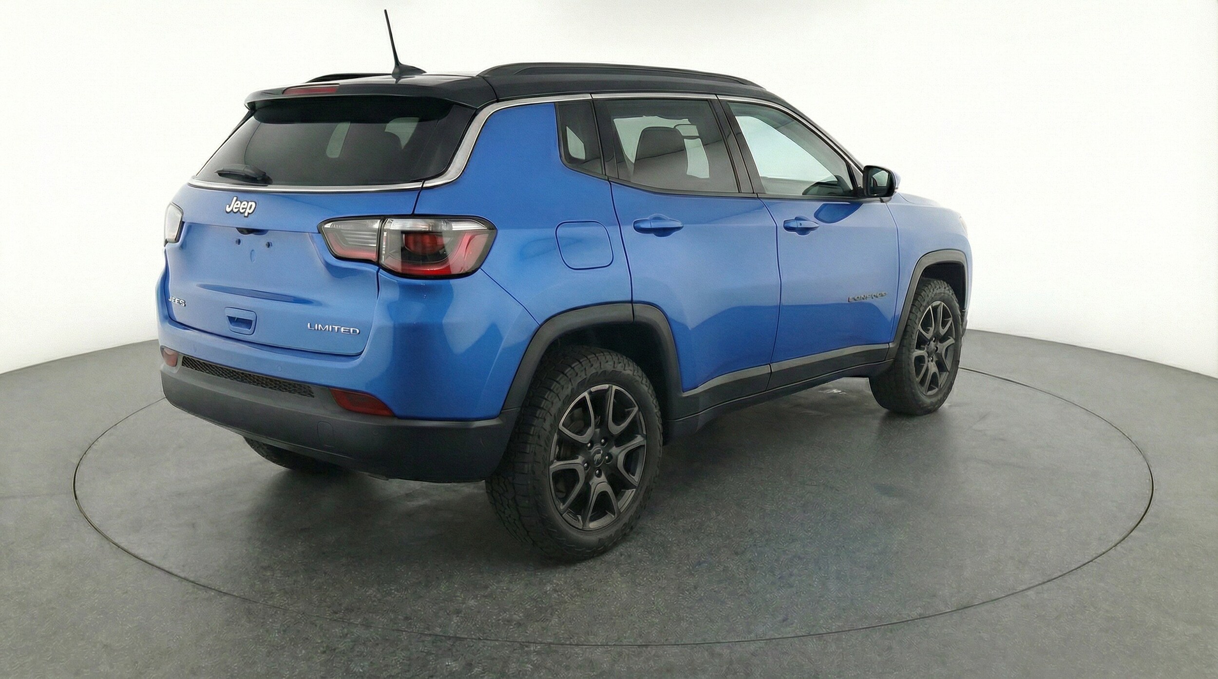 Thumbnail: 2025 Jeep Compass - 9