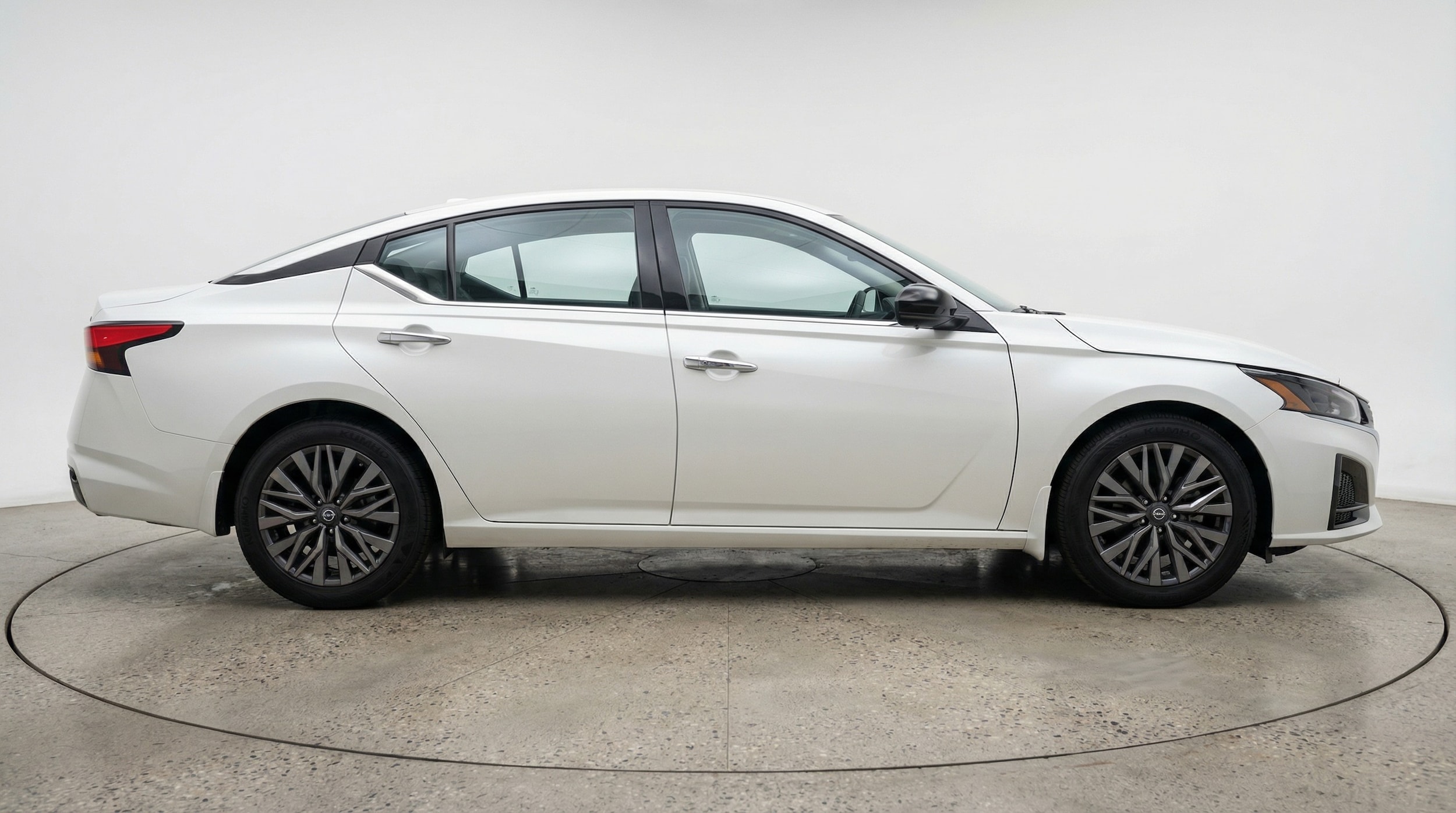 Thumbnail: 2025 Nissan Altima - 8