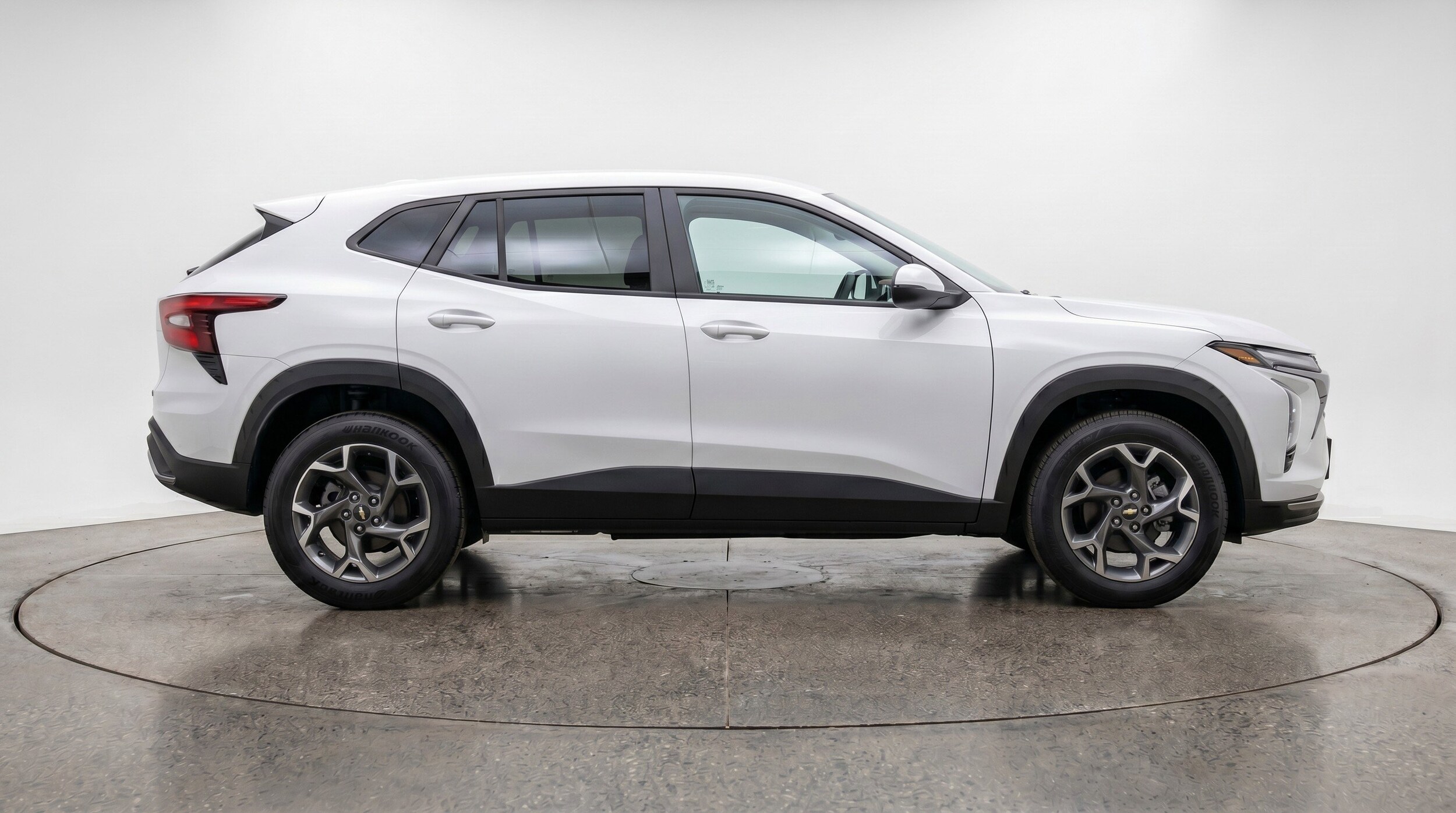 Thumbnail: 2025 Chevrolet Trax - 11