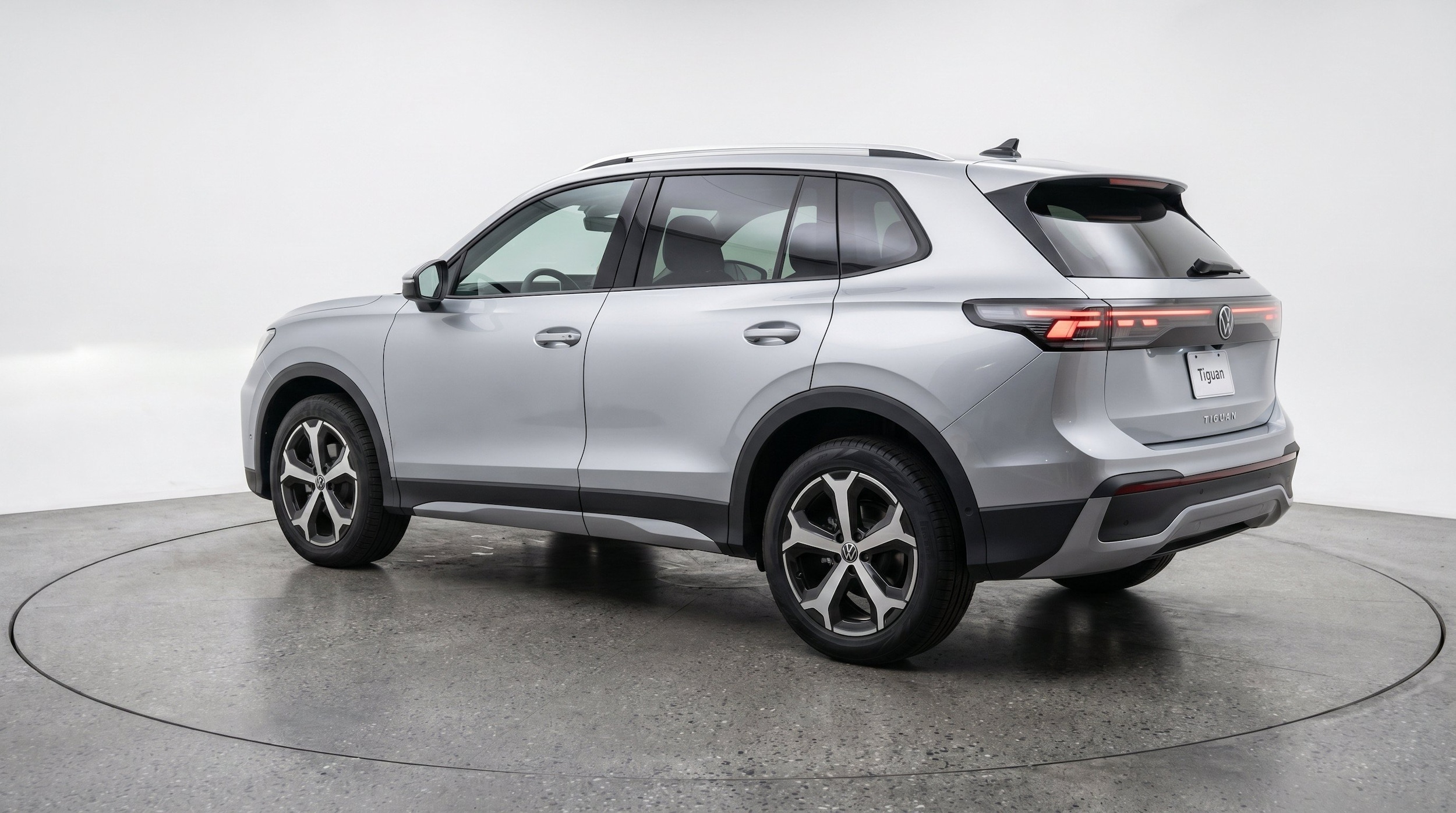 Thumbnail: 2026 Volkswagen Tiguan - 6