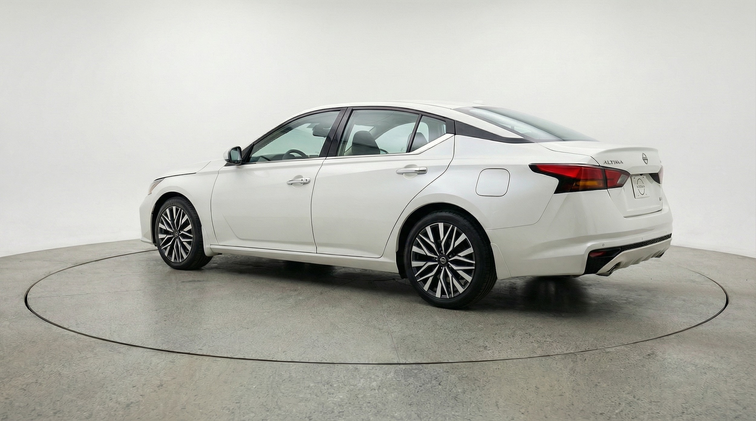 Thumbnail: 2025 Nissan Altima - 5