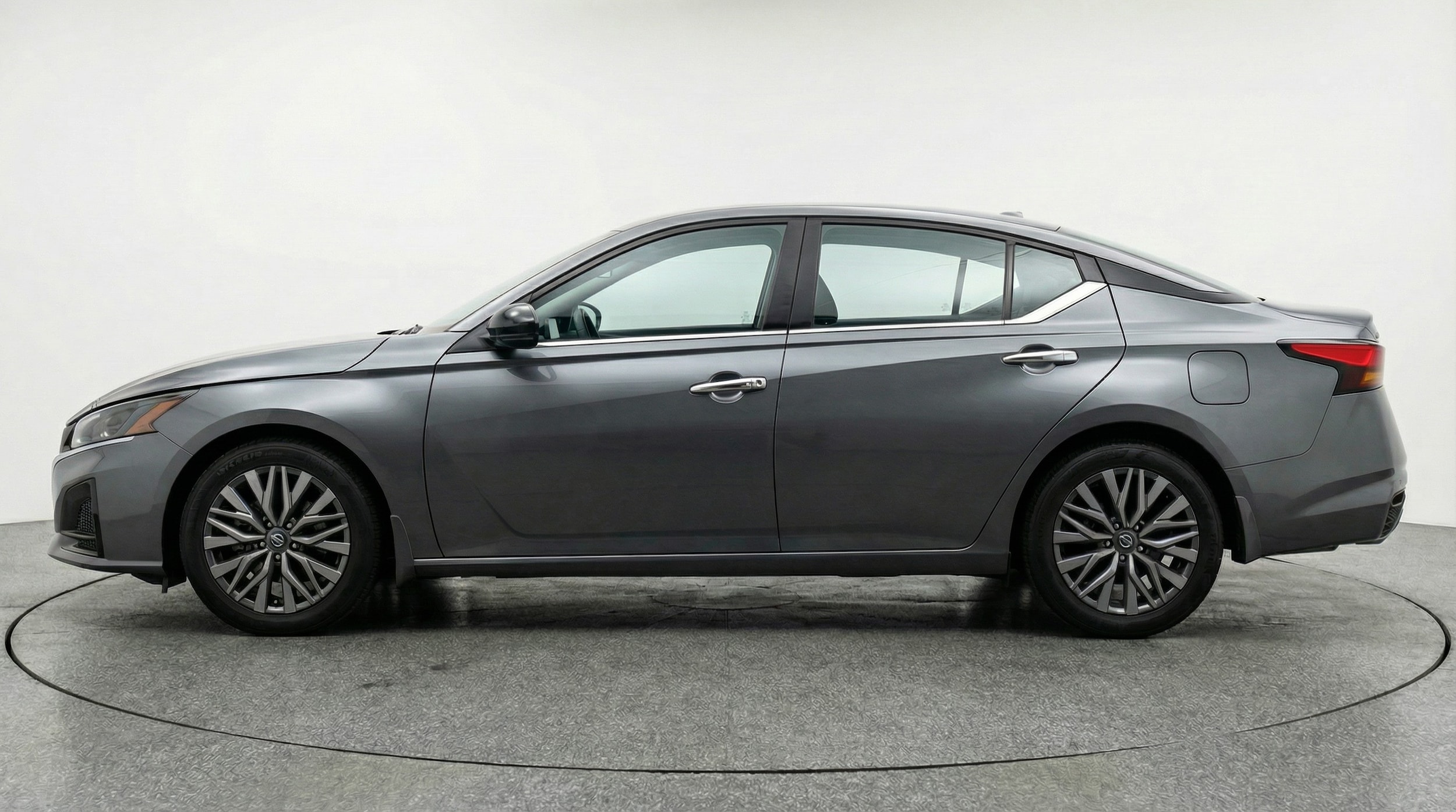 Thumbnail: 2025 Nissan Altima - 4