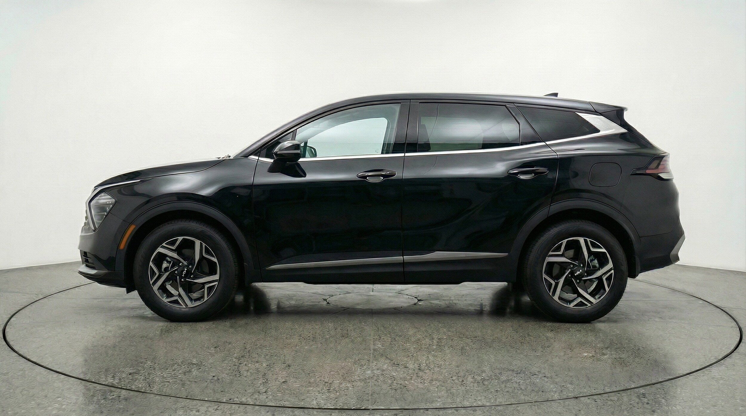 Thumbnail: 2025 Kia Sportage - 5