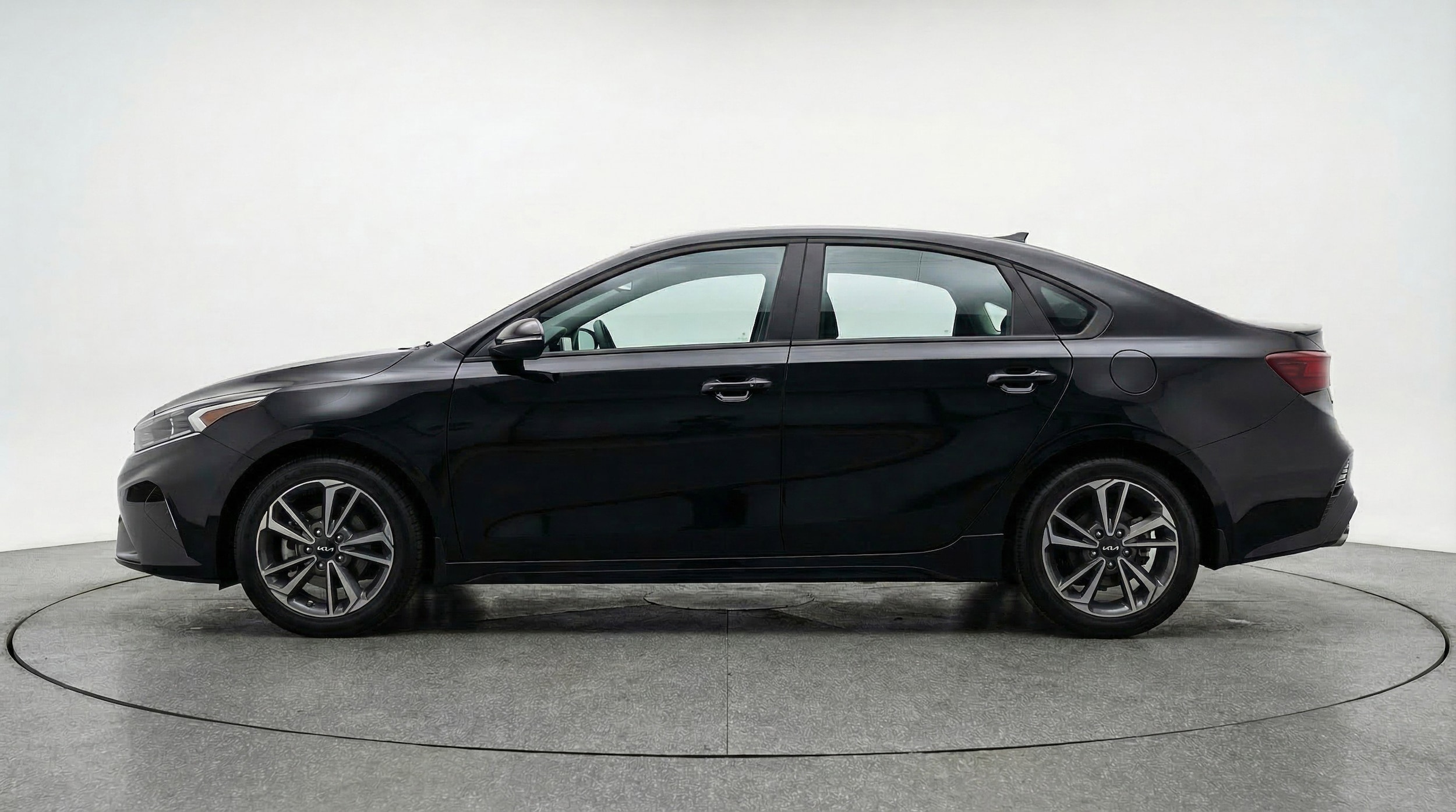 Thumbnail: 2024 Kia Forte - 5