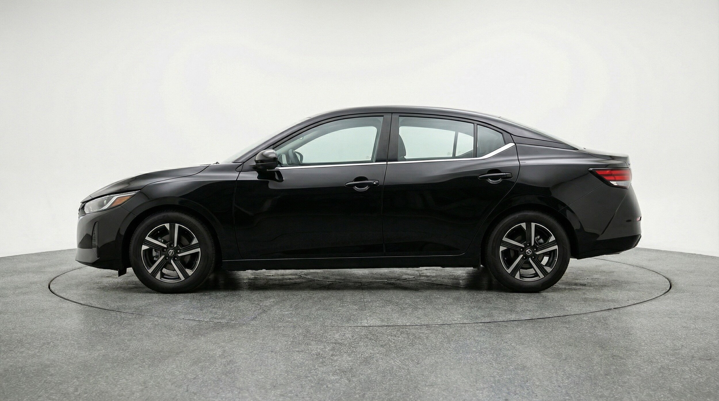 Thumbnail: 2025 Nissan Sentra - 5