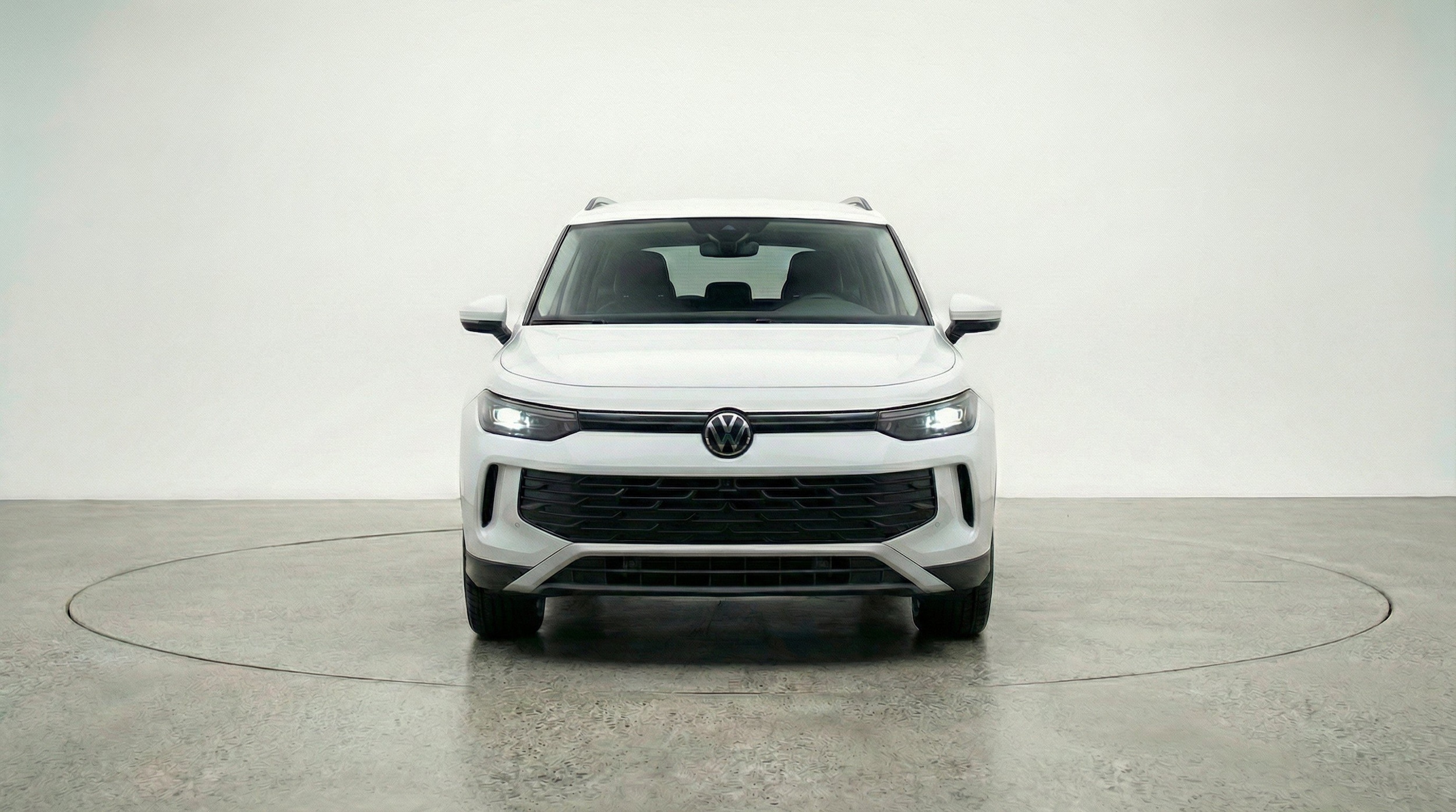 Thumbnail: 2026 Volkswagen Tiguan - 2