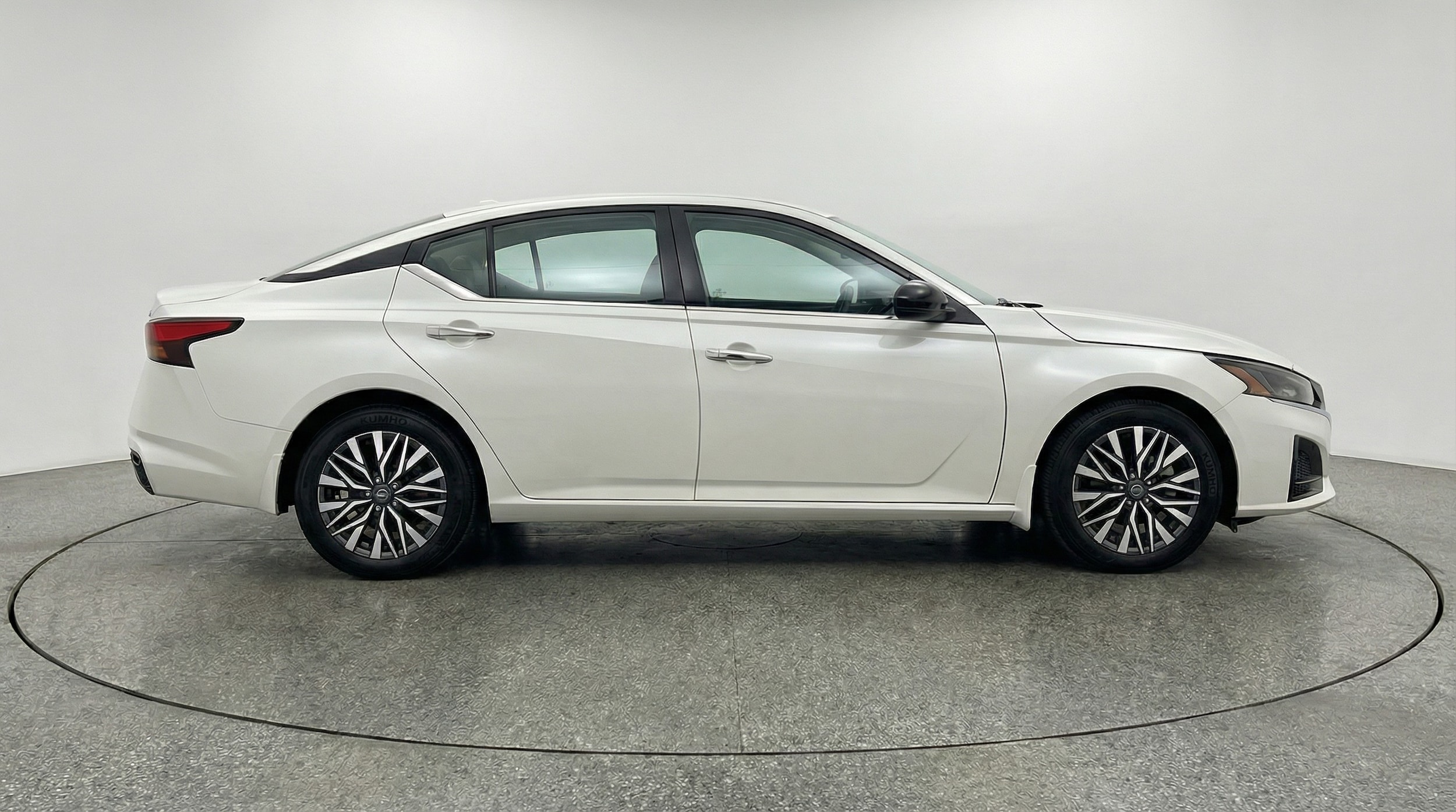 Thumbnail: 2025 Nissan Altima - 8