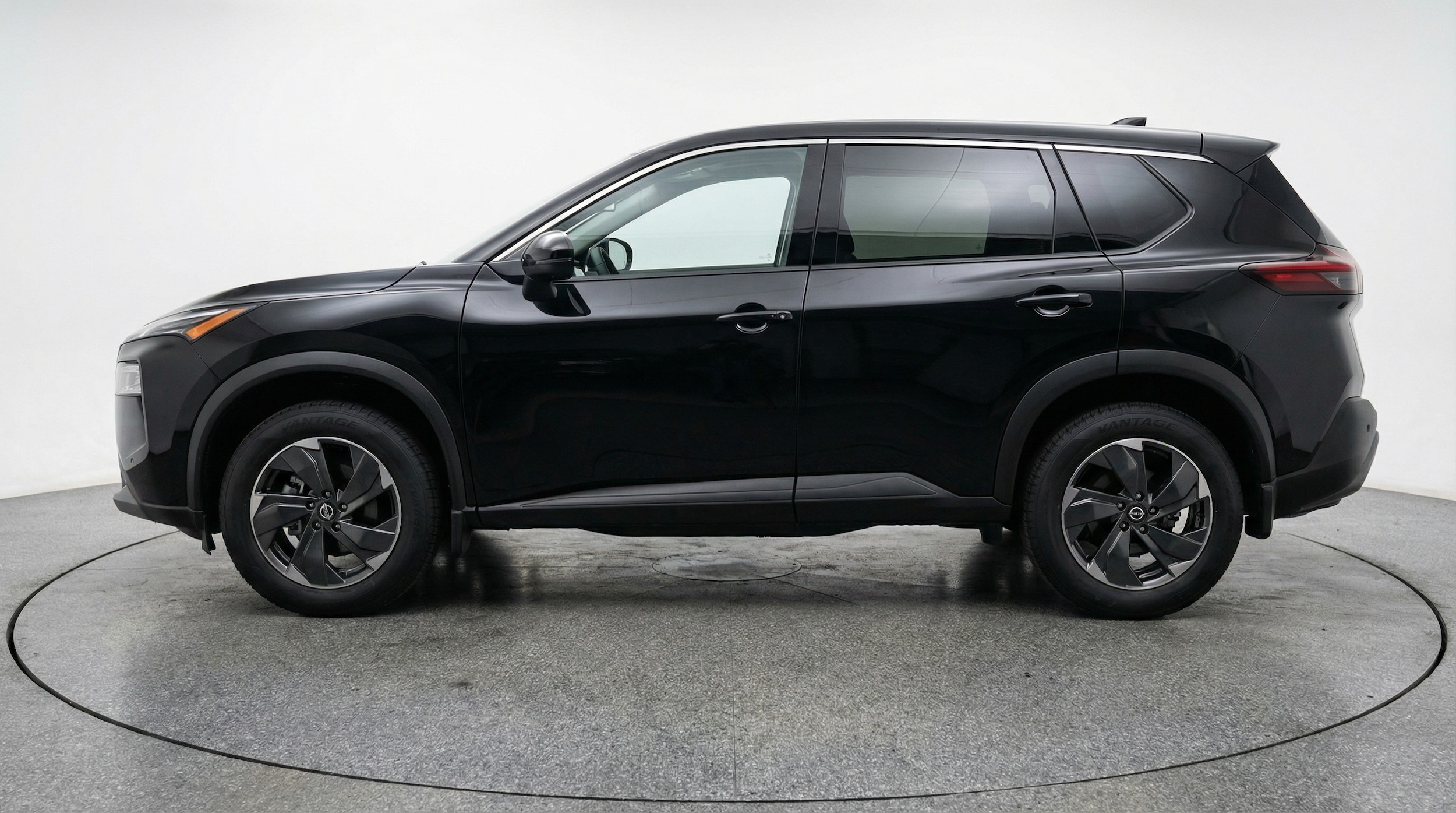 Thumbnail: 2025 Nissan Rogue - 4