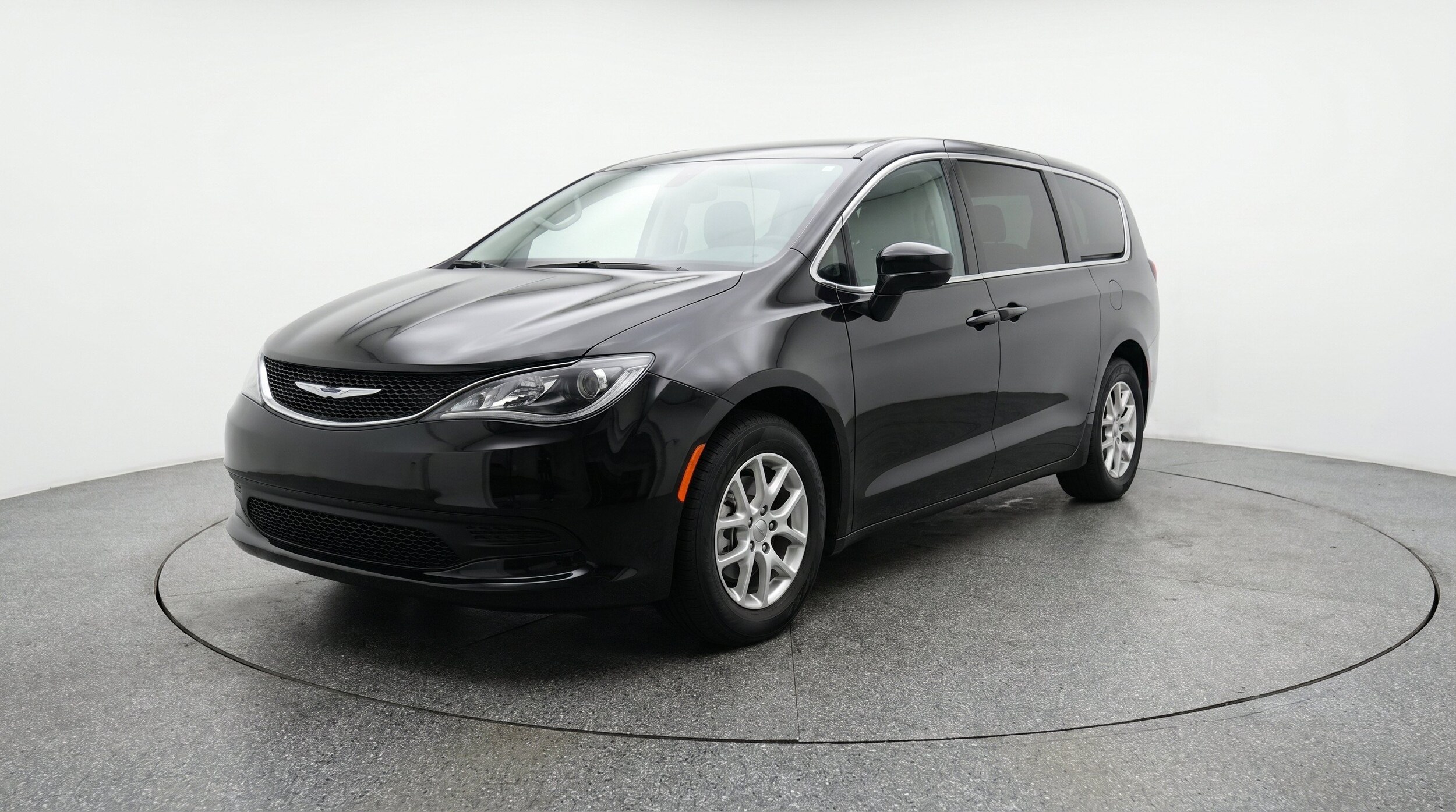 Thumbnail: 2024 Chrysler Voyager - 3