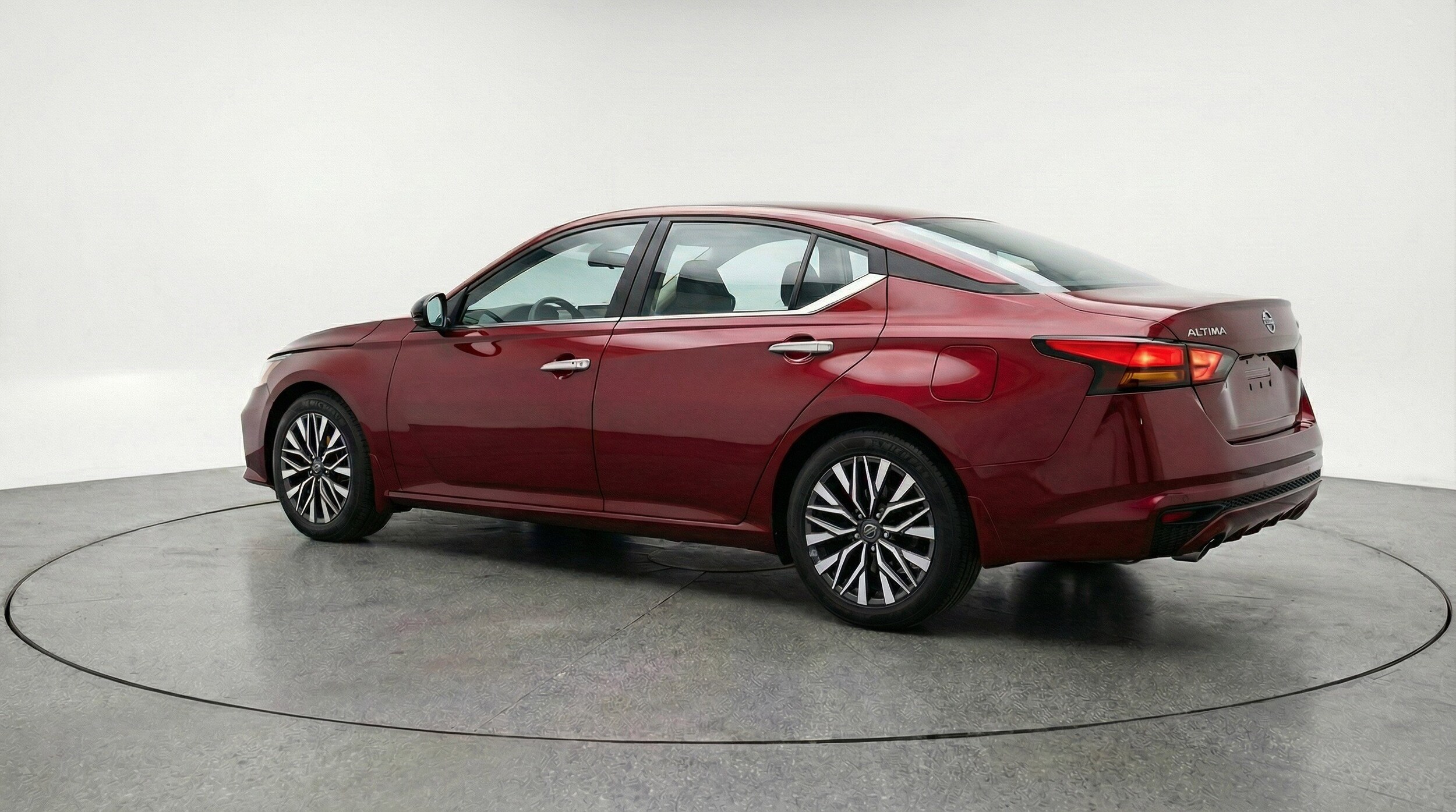 Thumbnail: 2025 Nissan Altima - 6