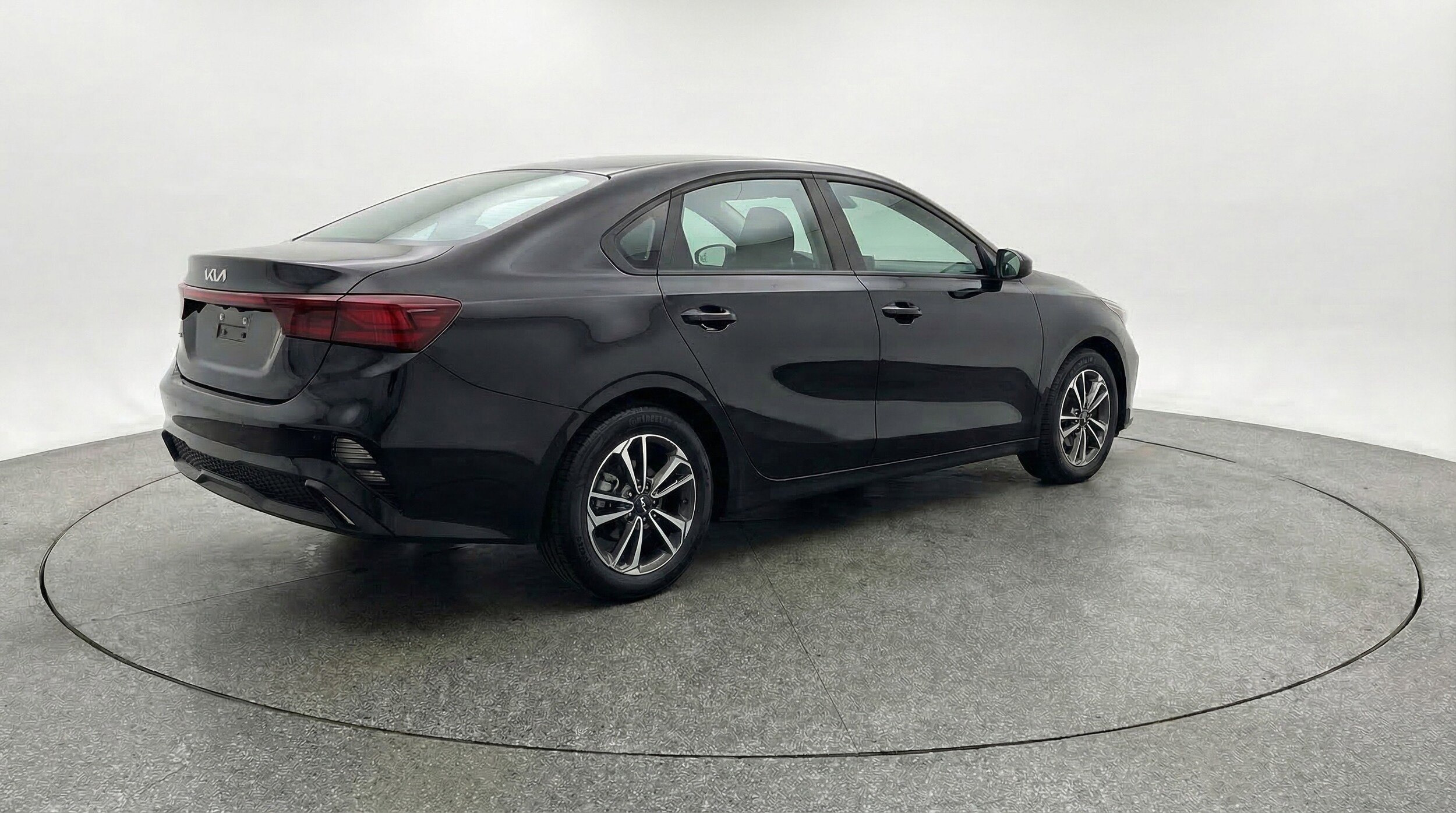 Thumbnail: 2024 Kia Forte - 9