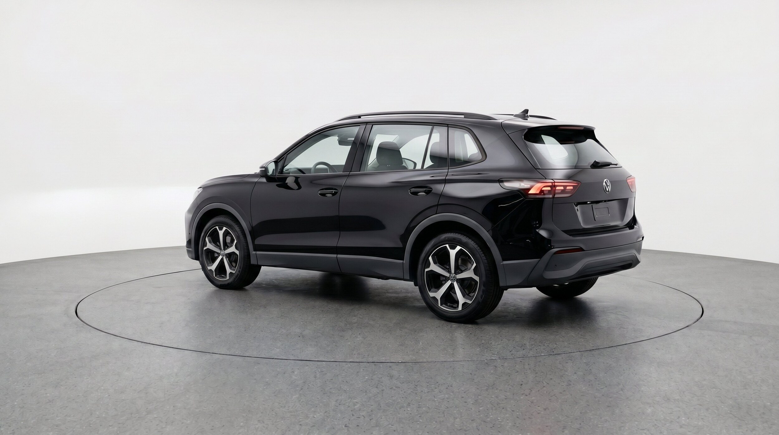 Thumbnail: 2026 Volkswagen Tiguan - 6