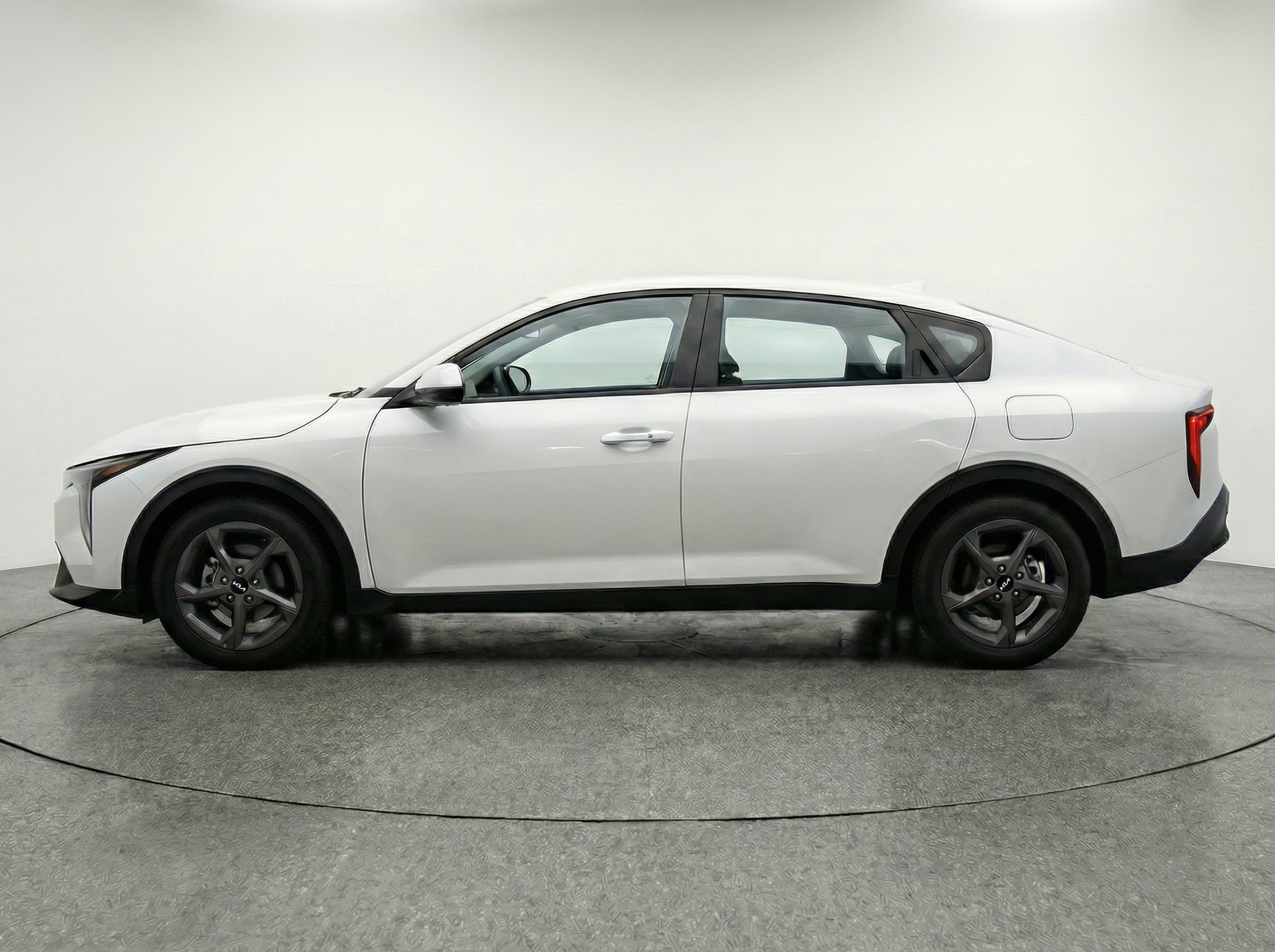 Thumbnail: 2025 Kia K4 - 4