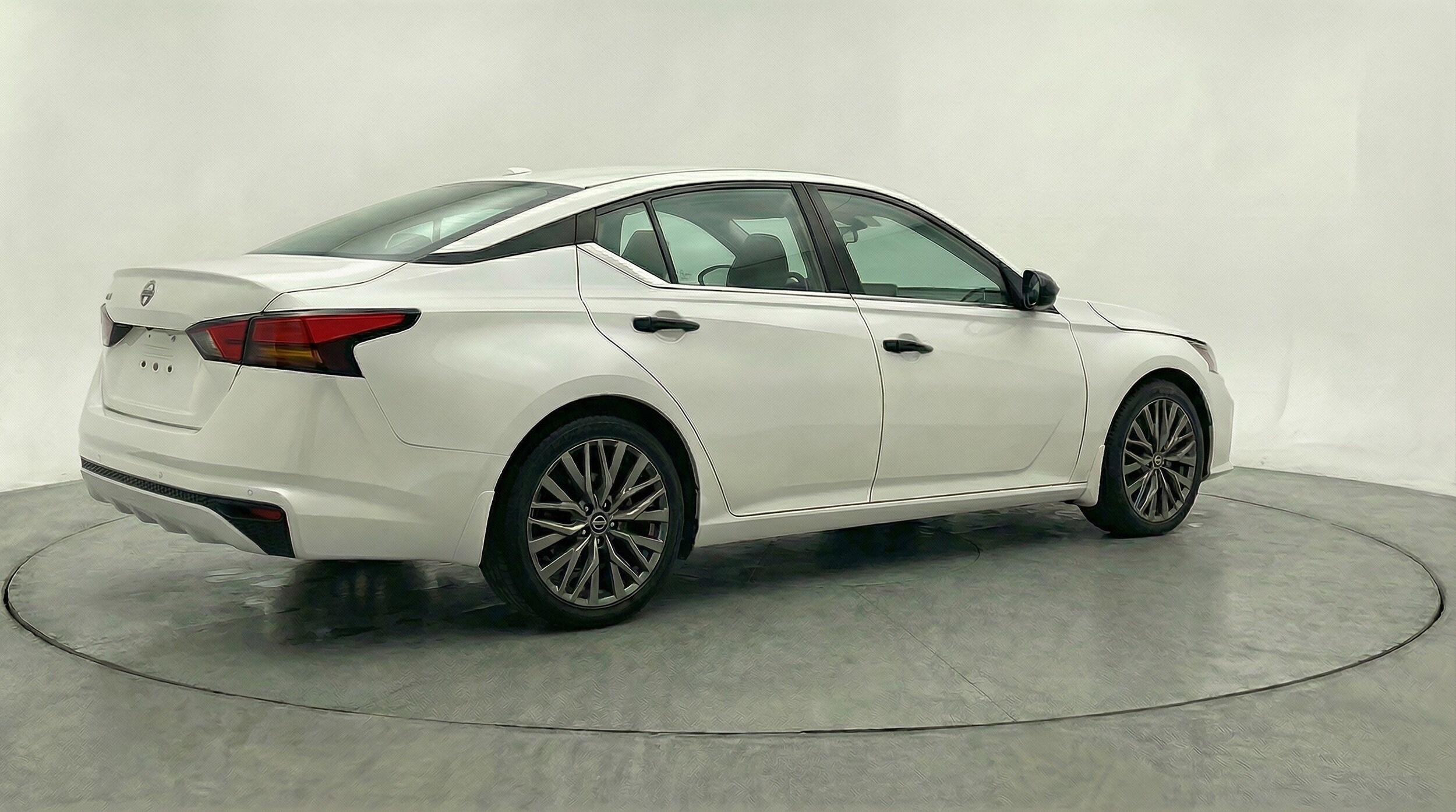 Thumbnail: 2025 Nissan Altima - 9