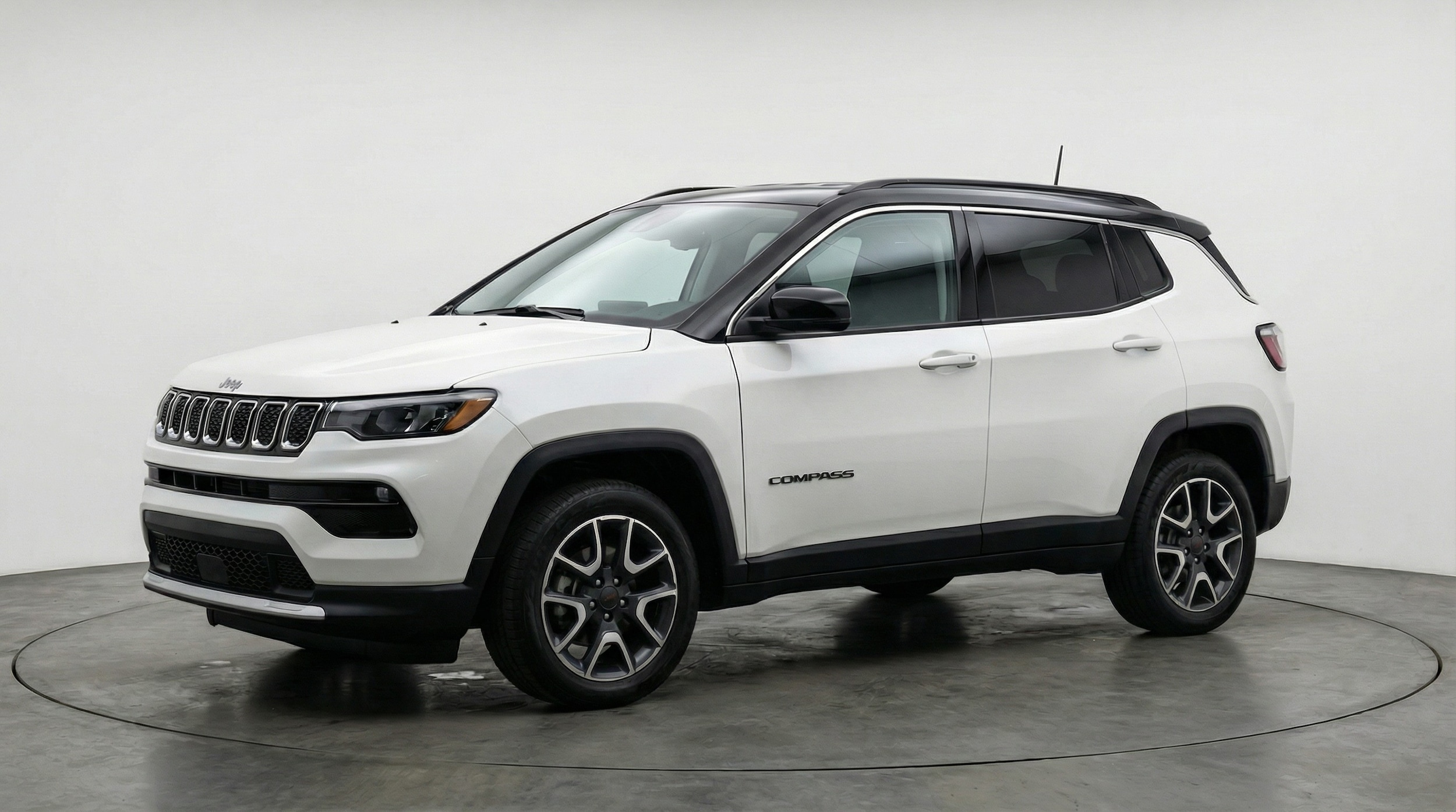 Thumbnail: 2025 Jeep Compass - 3