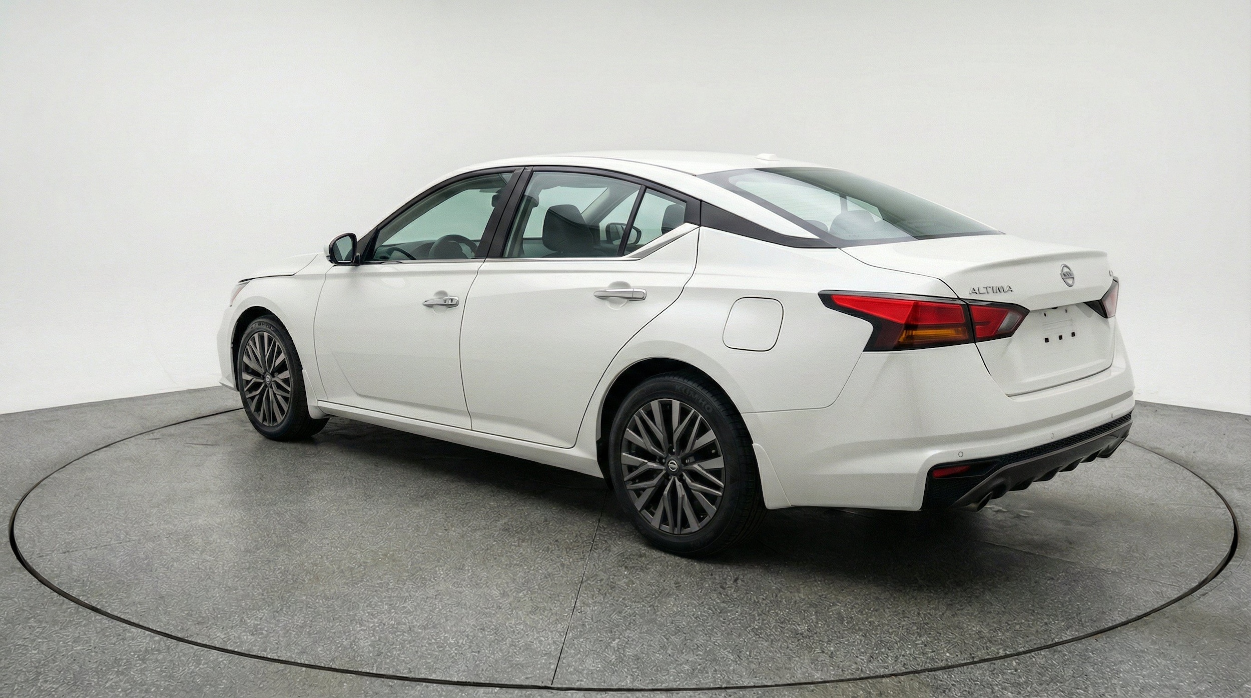 Thumbnail: 2025 Nissan Altima - 6